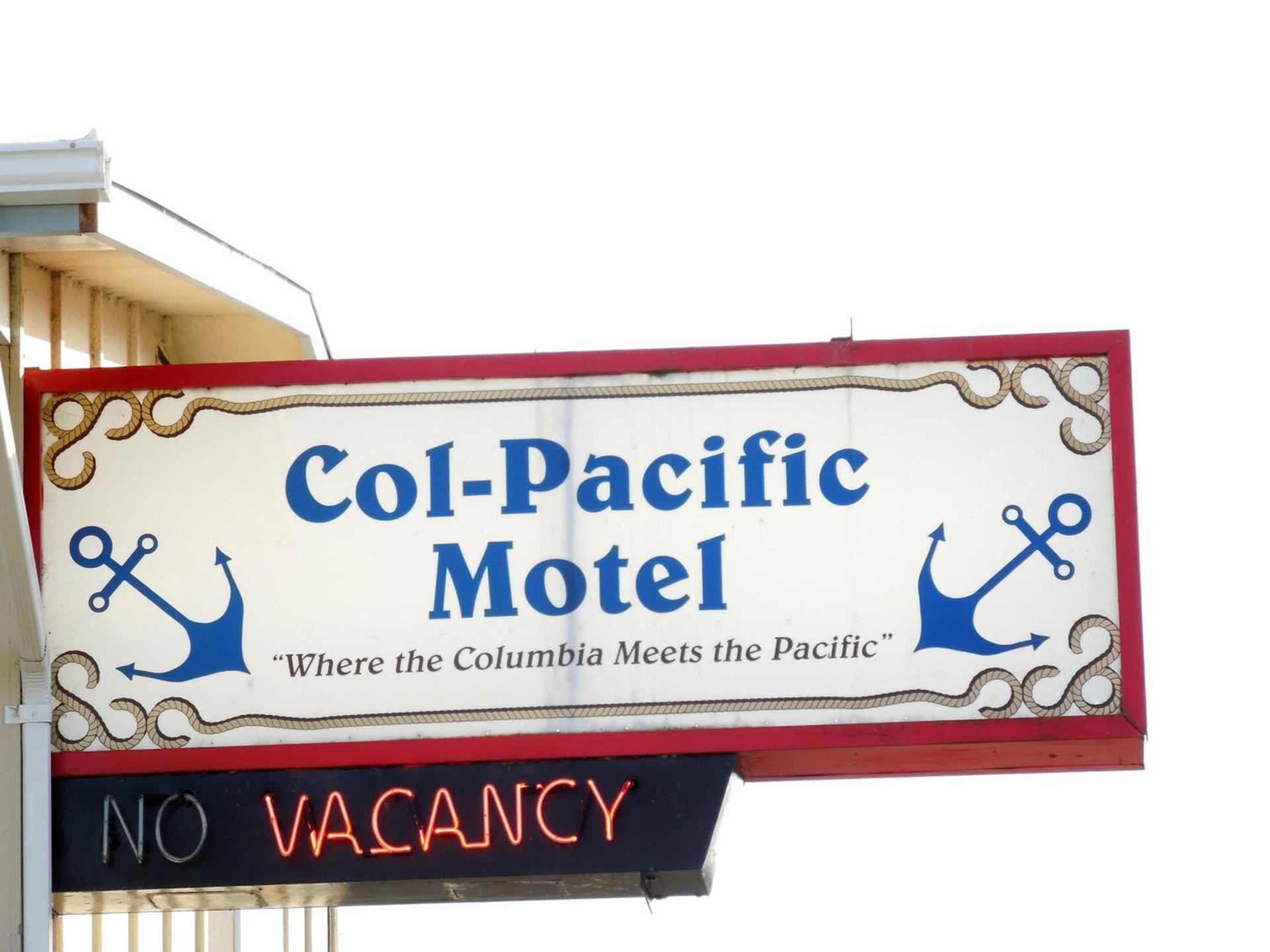 Col-Pacific Motel photo 9