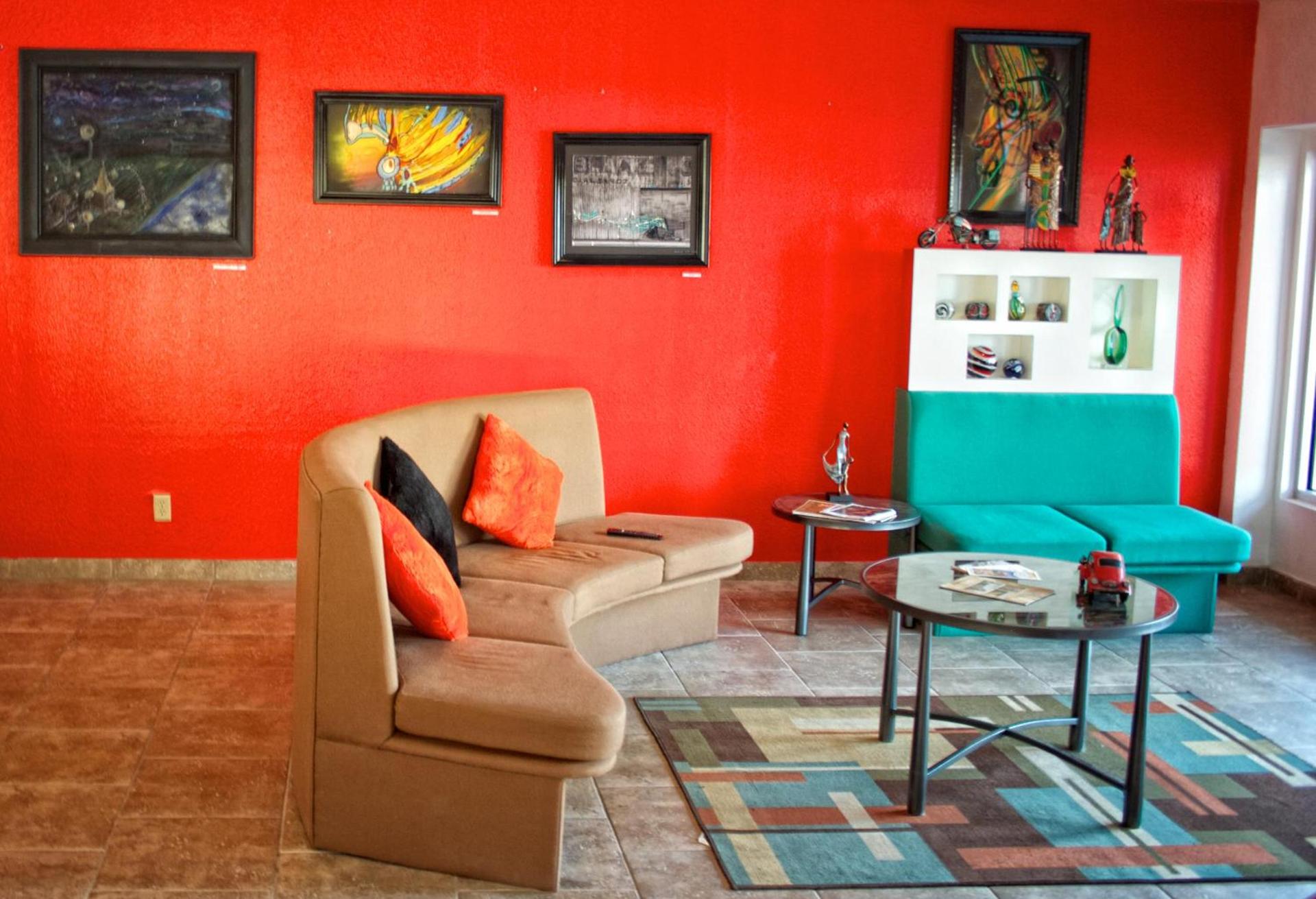 Whispering Palms Inn photo 18