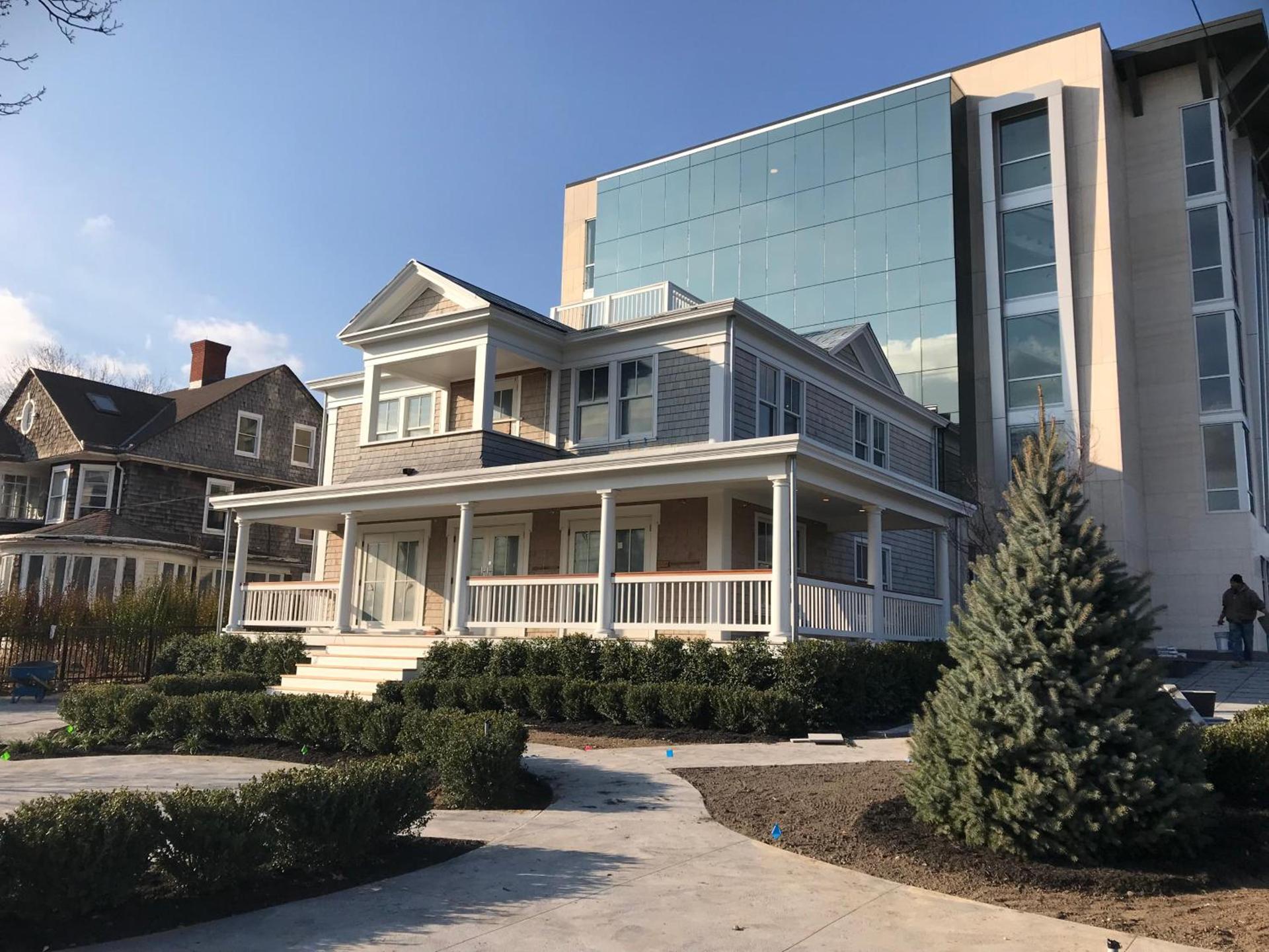 The Preston House and Hotel — hotel in Riverhead