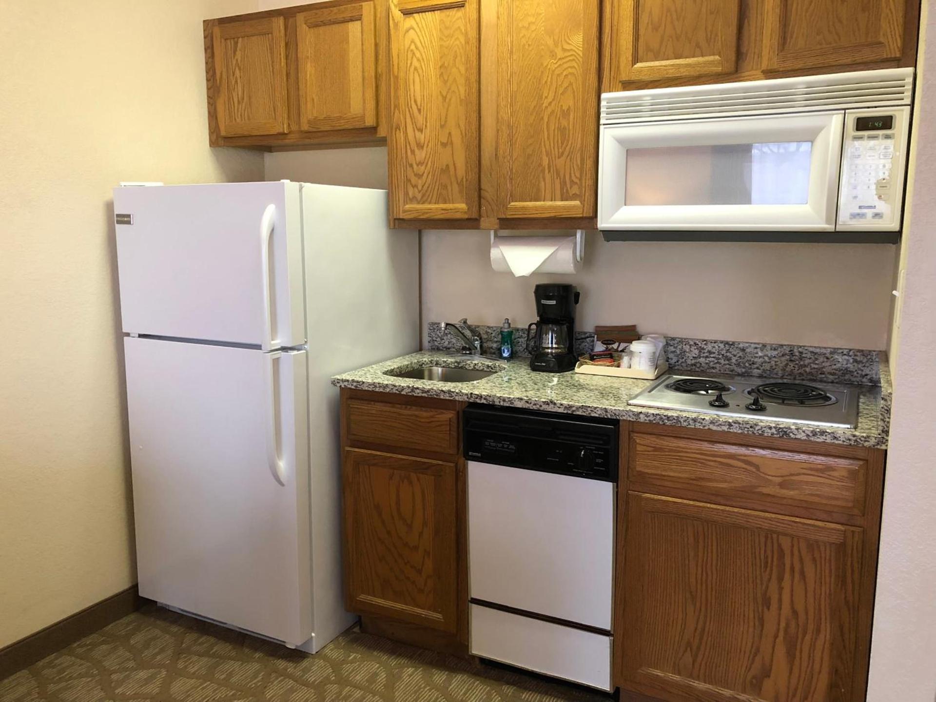 Hawthorn Extended Stay by Wyndham Decatur photo 10