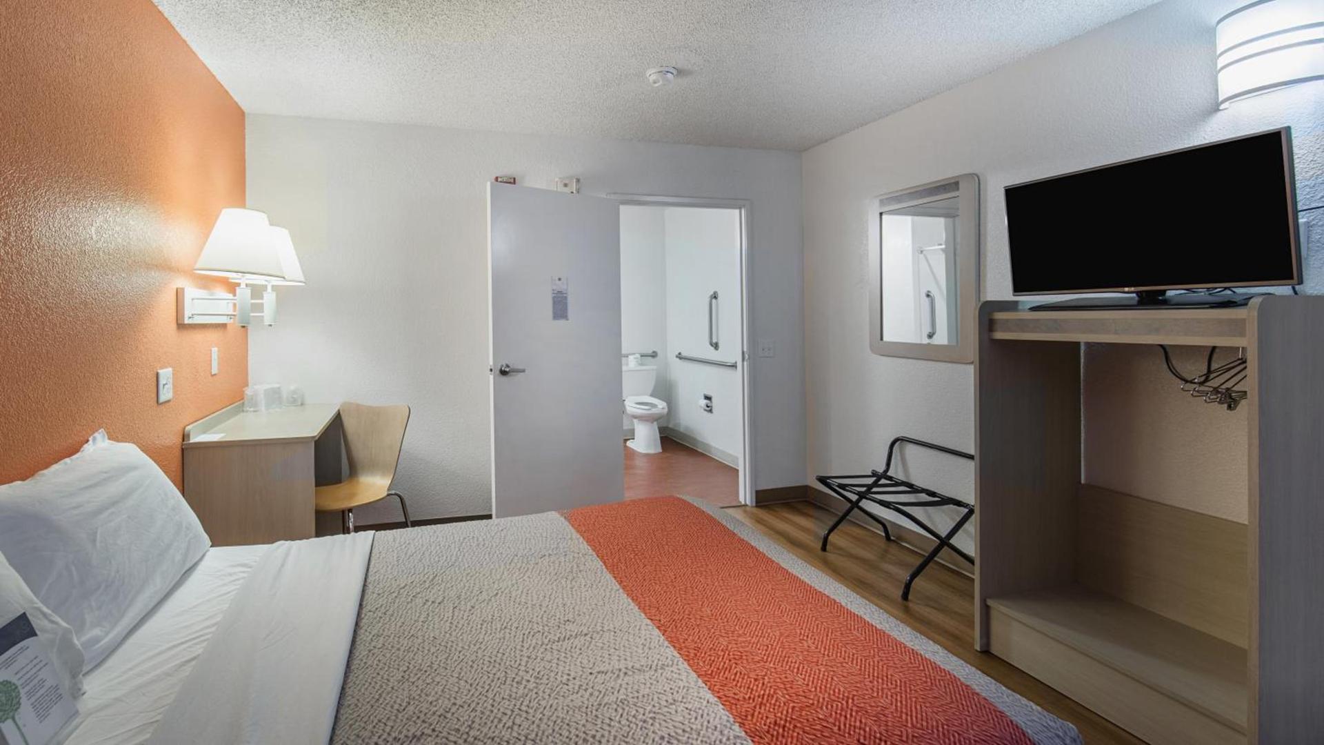 Motel 6-Medford, OR - North photo 19