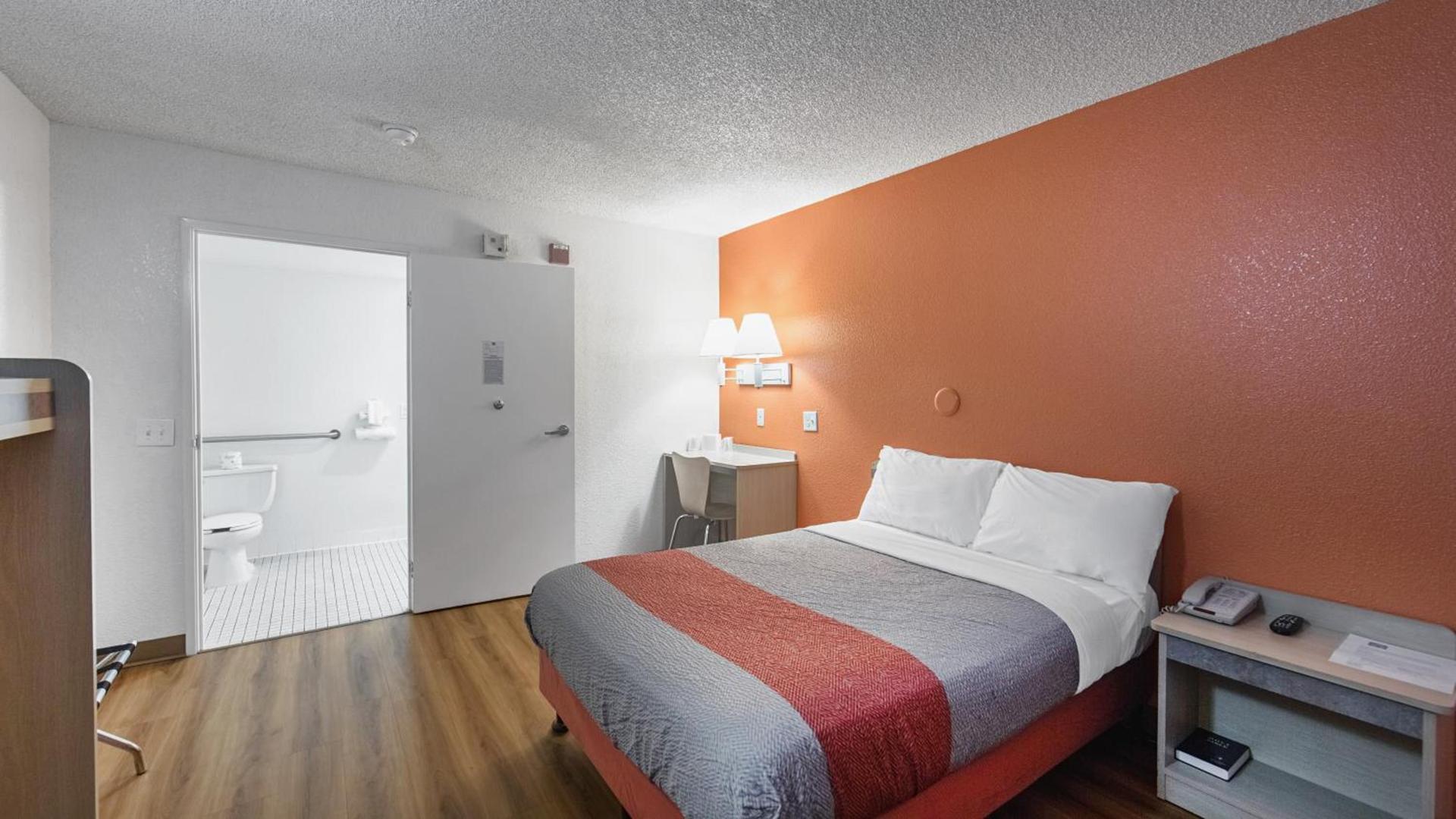 Motel 6-Medford, OR - North photo 20