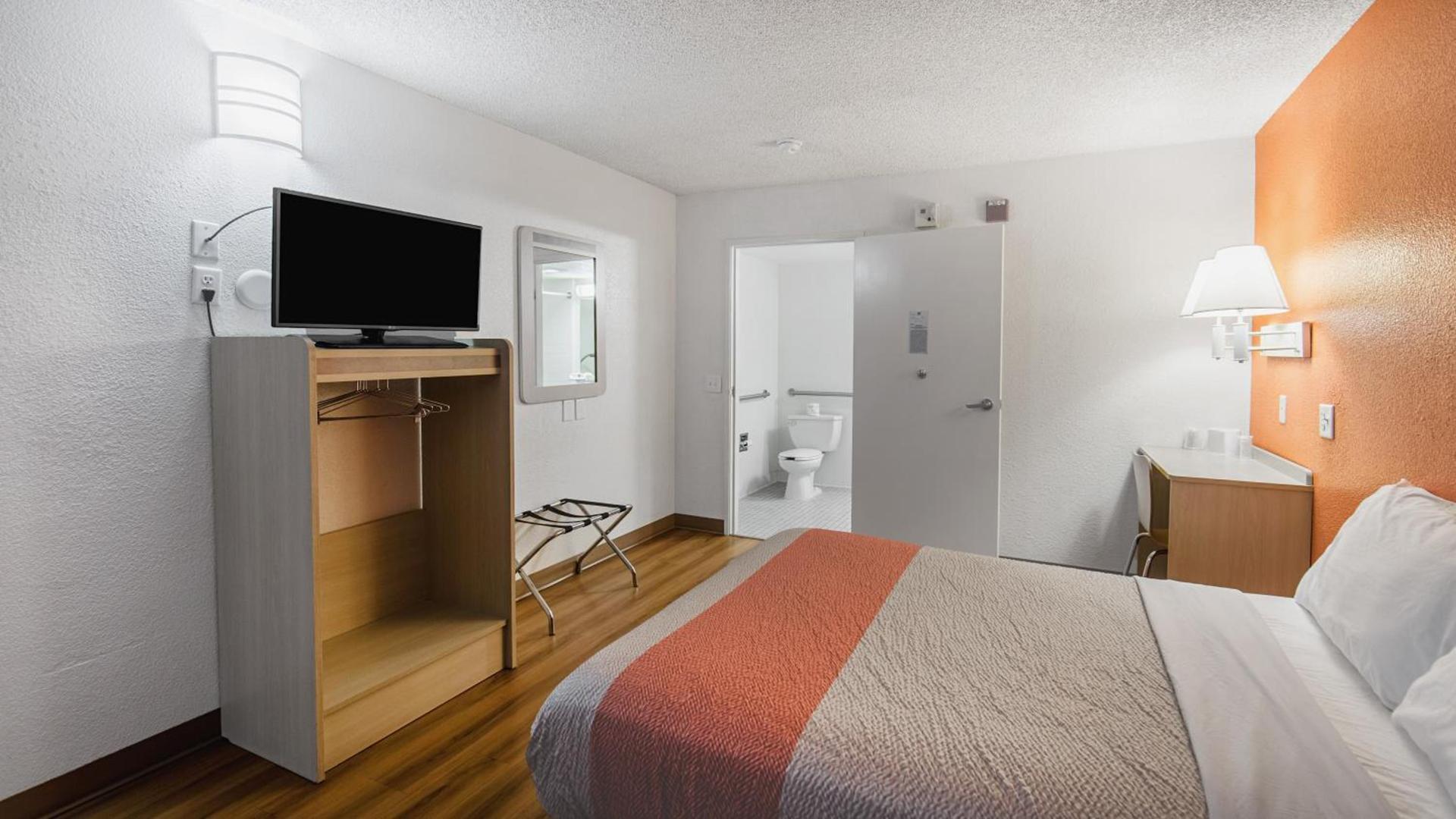 Motel 6-Medford, OR - North photo 21