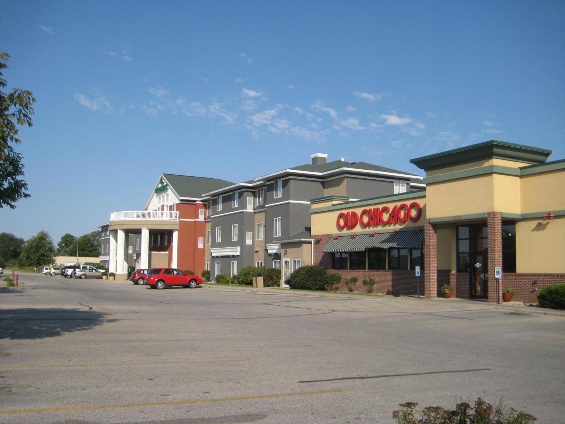 GrandStay Hotel & Suites Ames photo 29