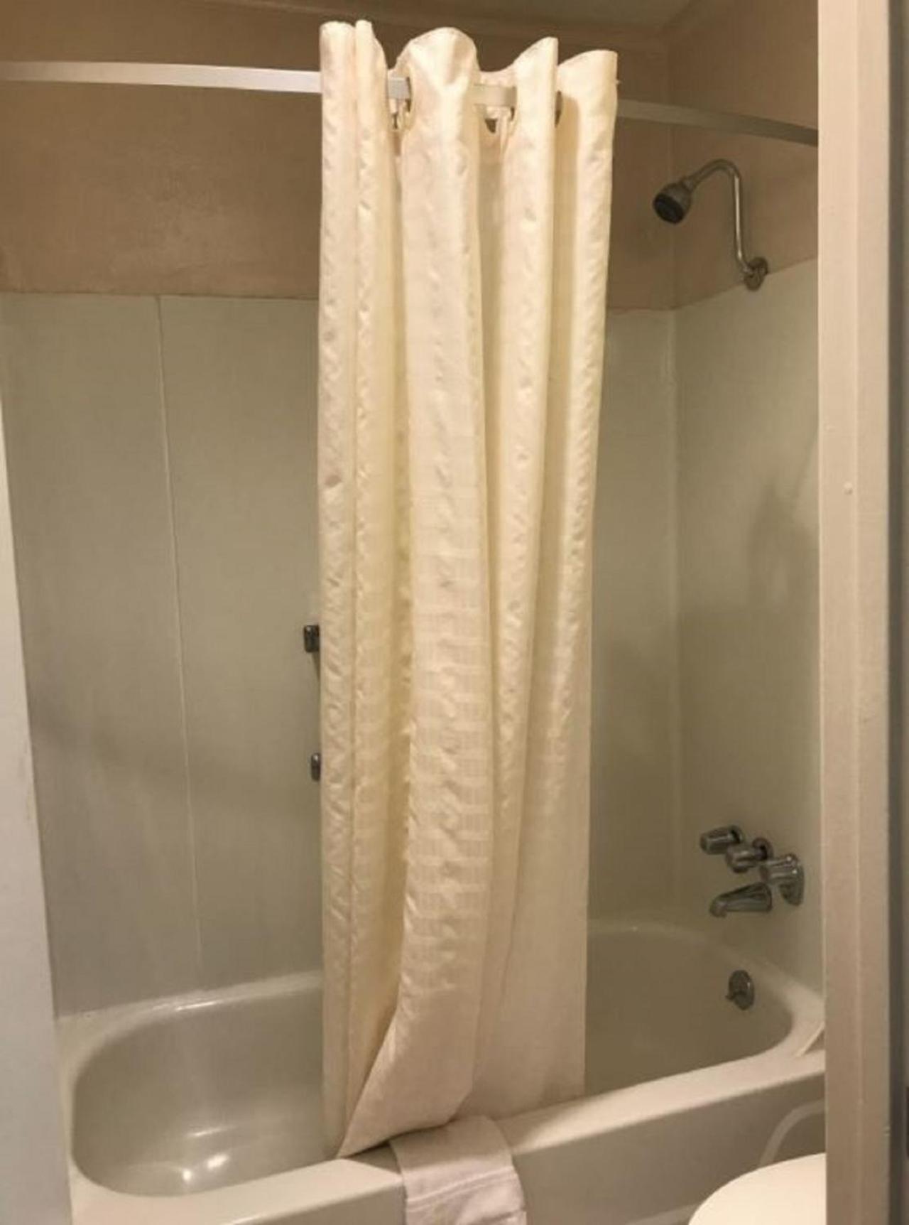 Americas Best Value Inn Mount Vernon photo 9