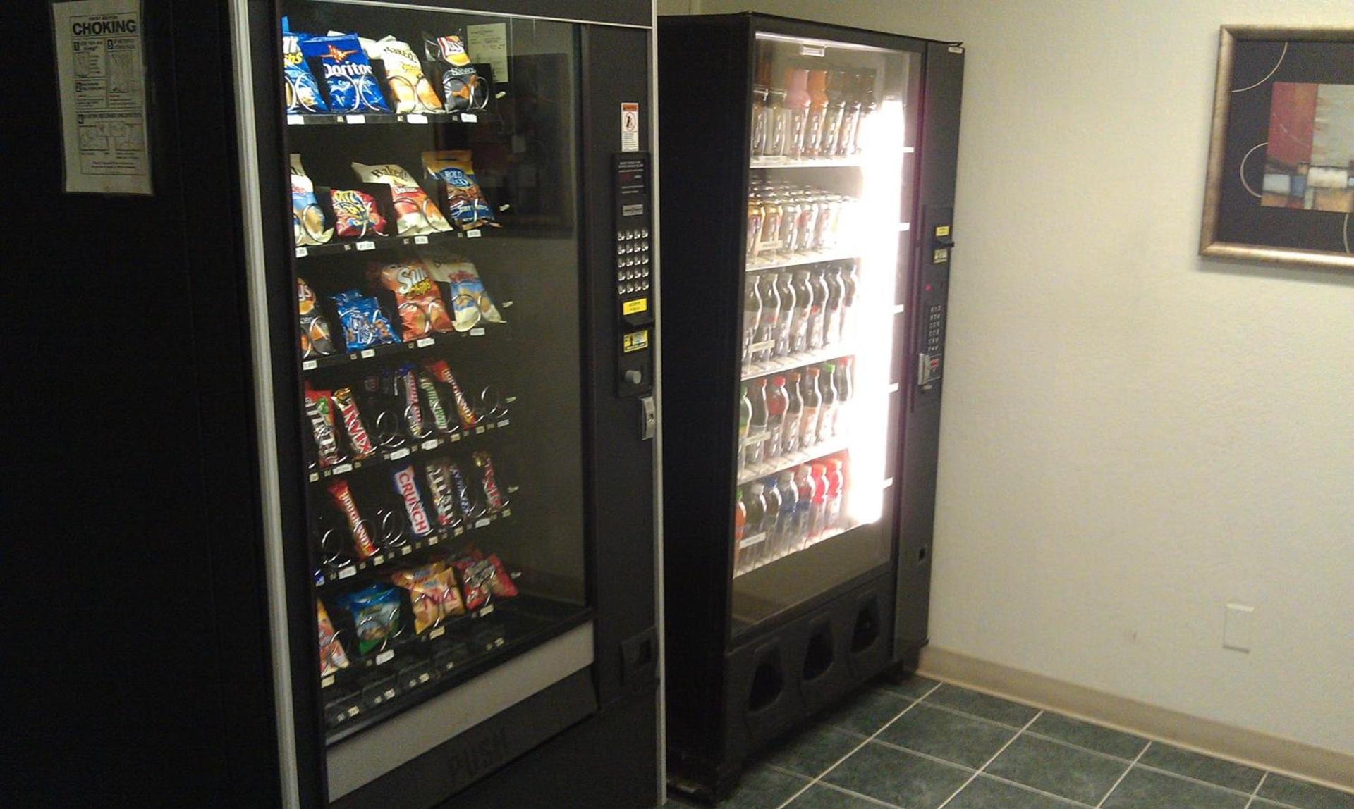 Super 8 by Wyndham Newburgh/West Point Stewart Intl Airport photo 33