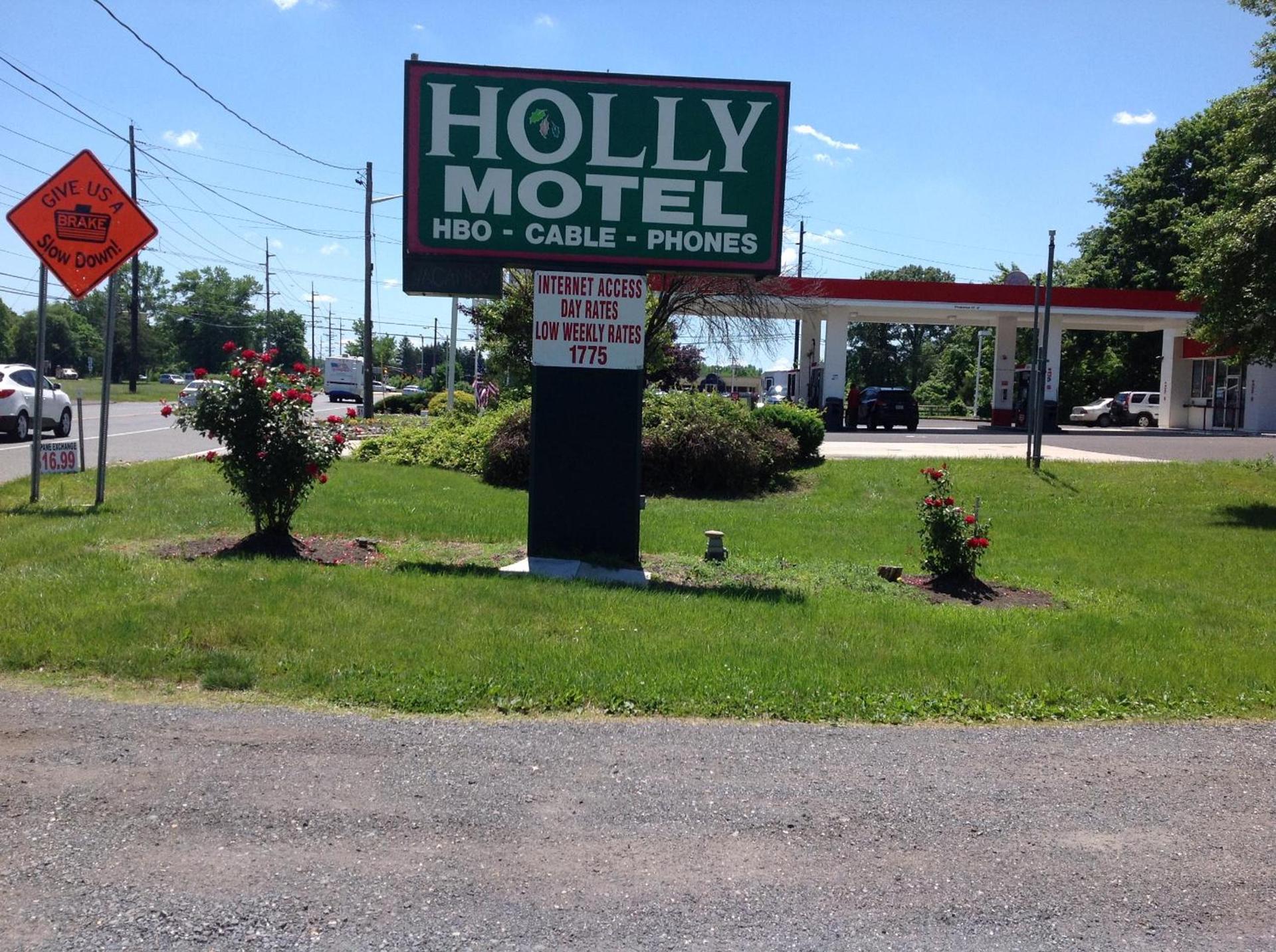 Holly Motel Southampton photo 2