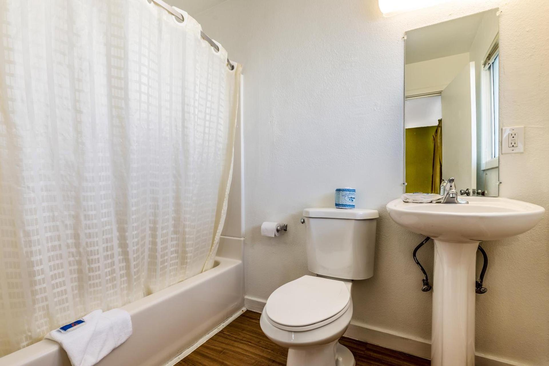Motel 6 San Rafael, CA photo 37