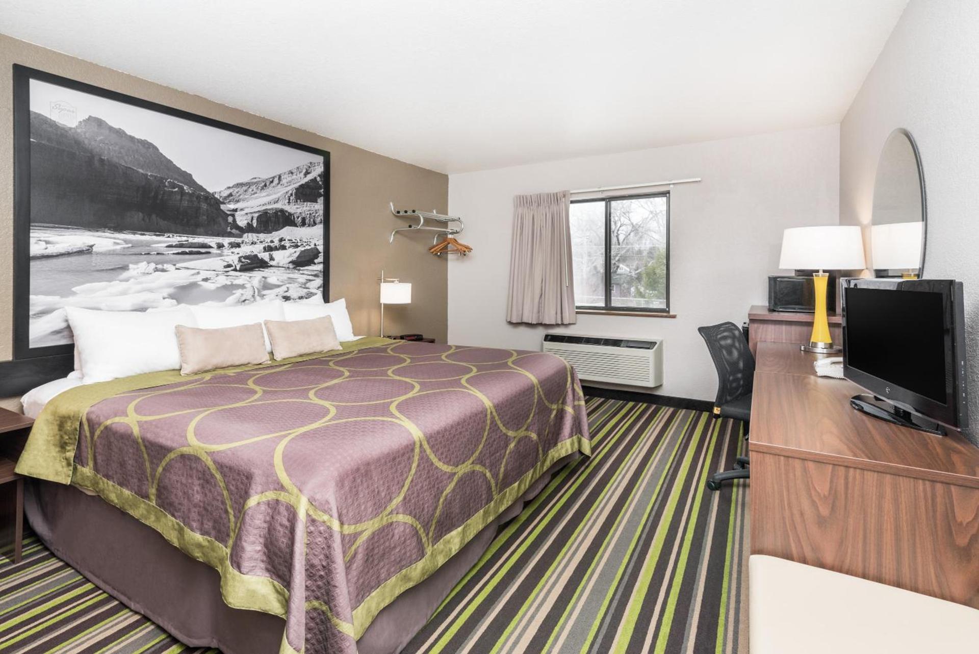 Super 8 by Wyndham Kalispell Glacier National Park photo 16