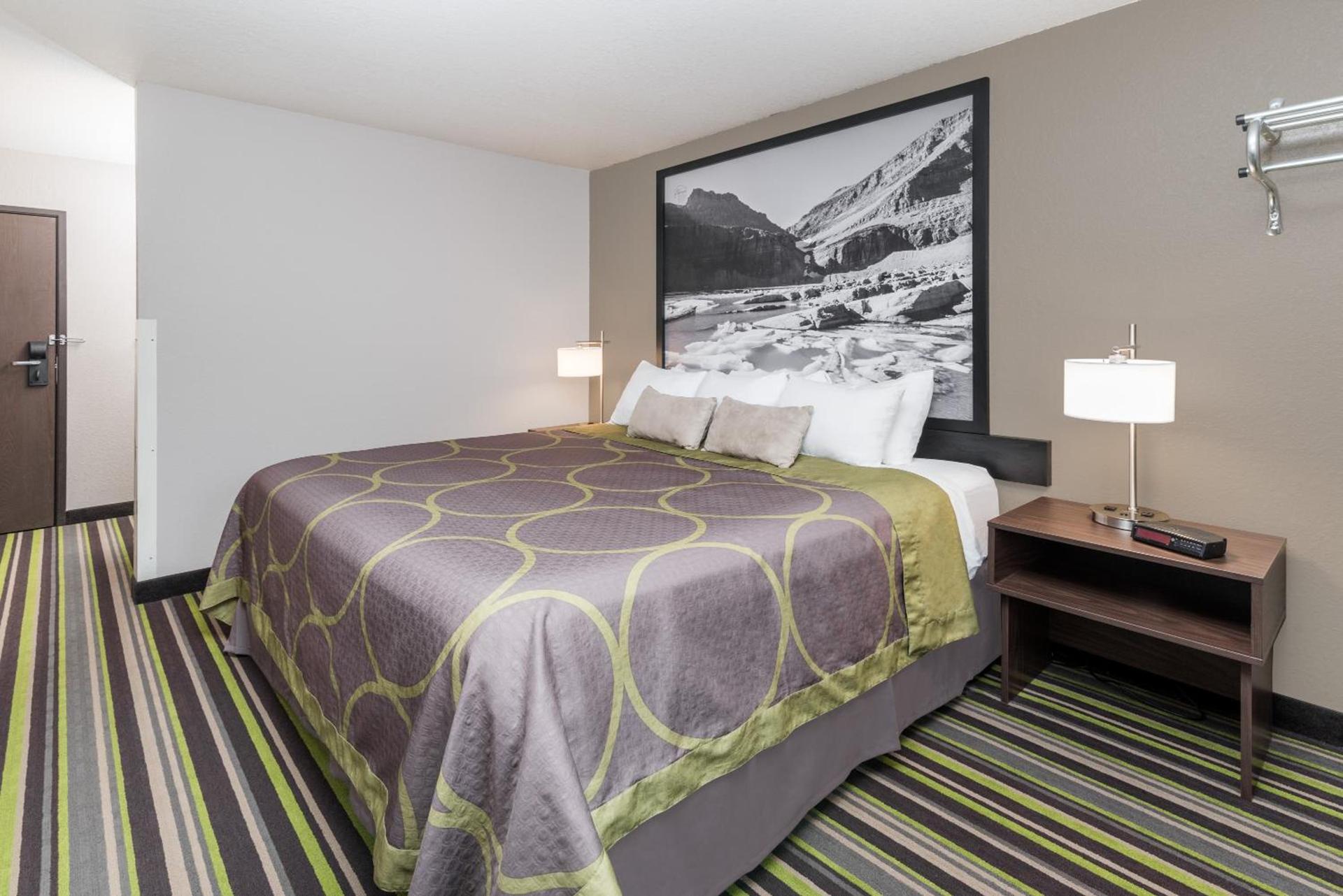 Super 8 by Wyndham Kalispell Glacier National Park photo 20