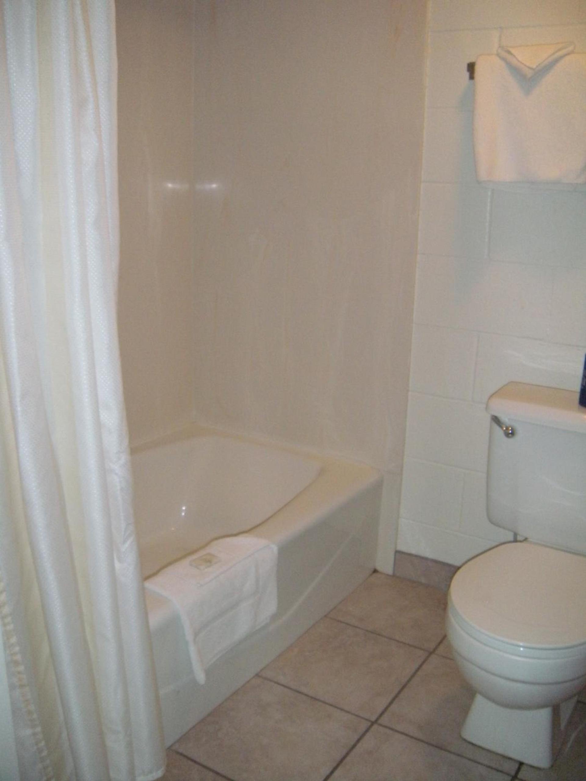 Motel West photo 25