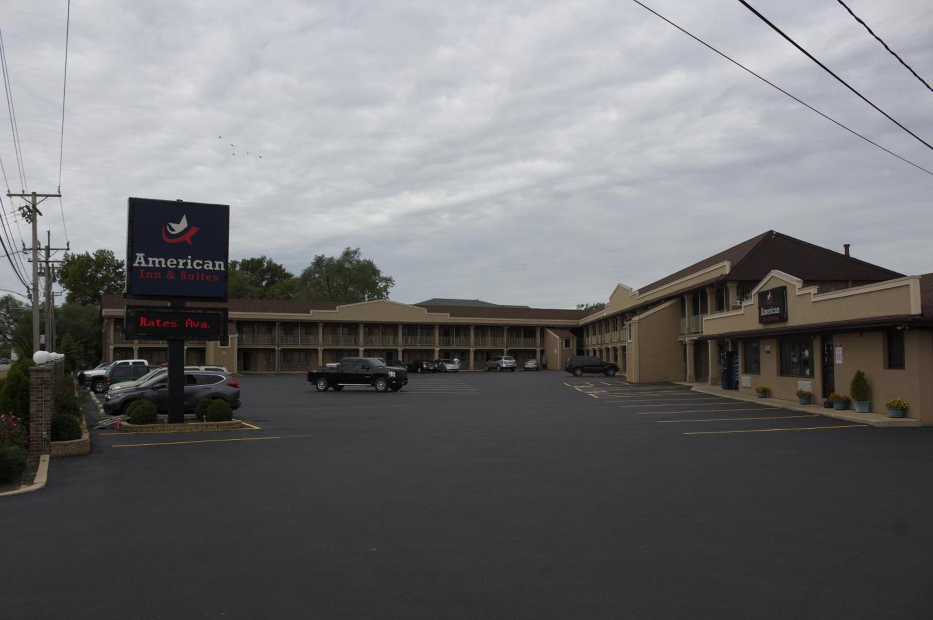 American Inn and Suites photo 7