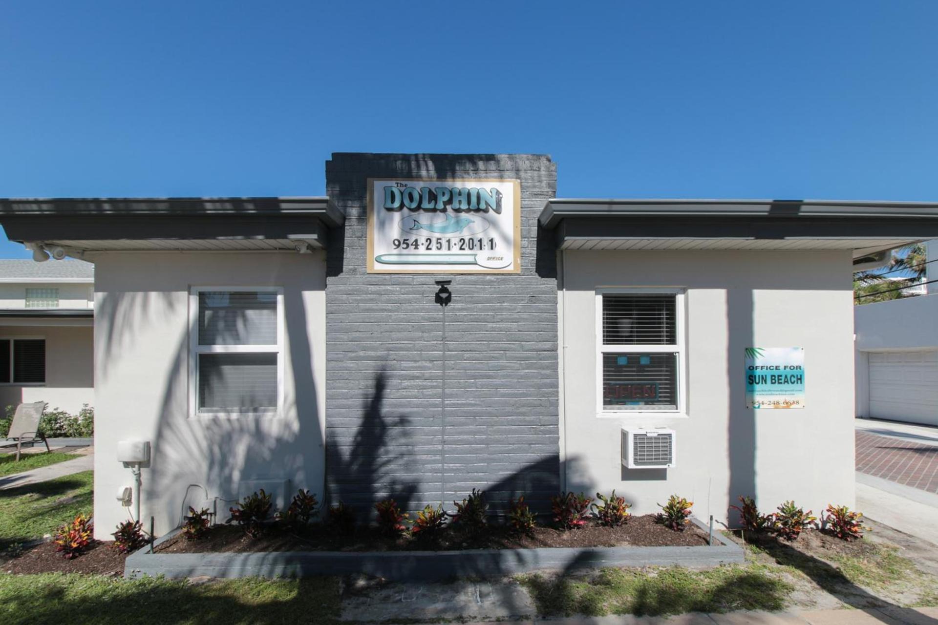 The Dolphin Hollywood photo 9