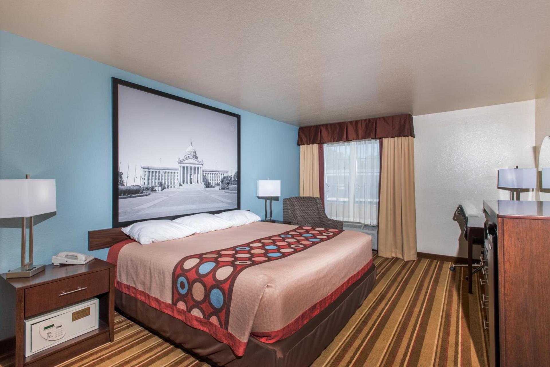 Super 8 by Wyndham Claremore OK photo 21