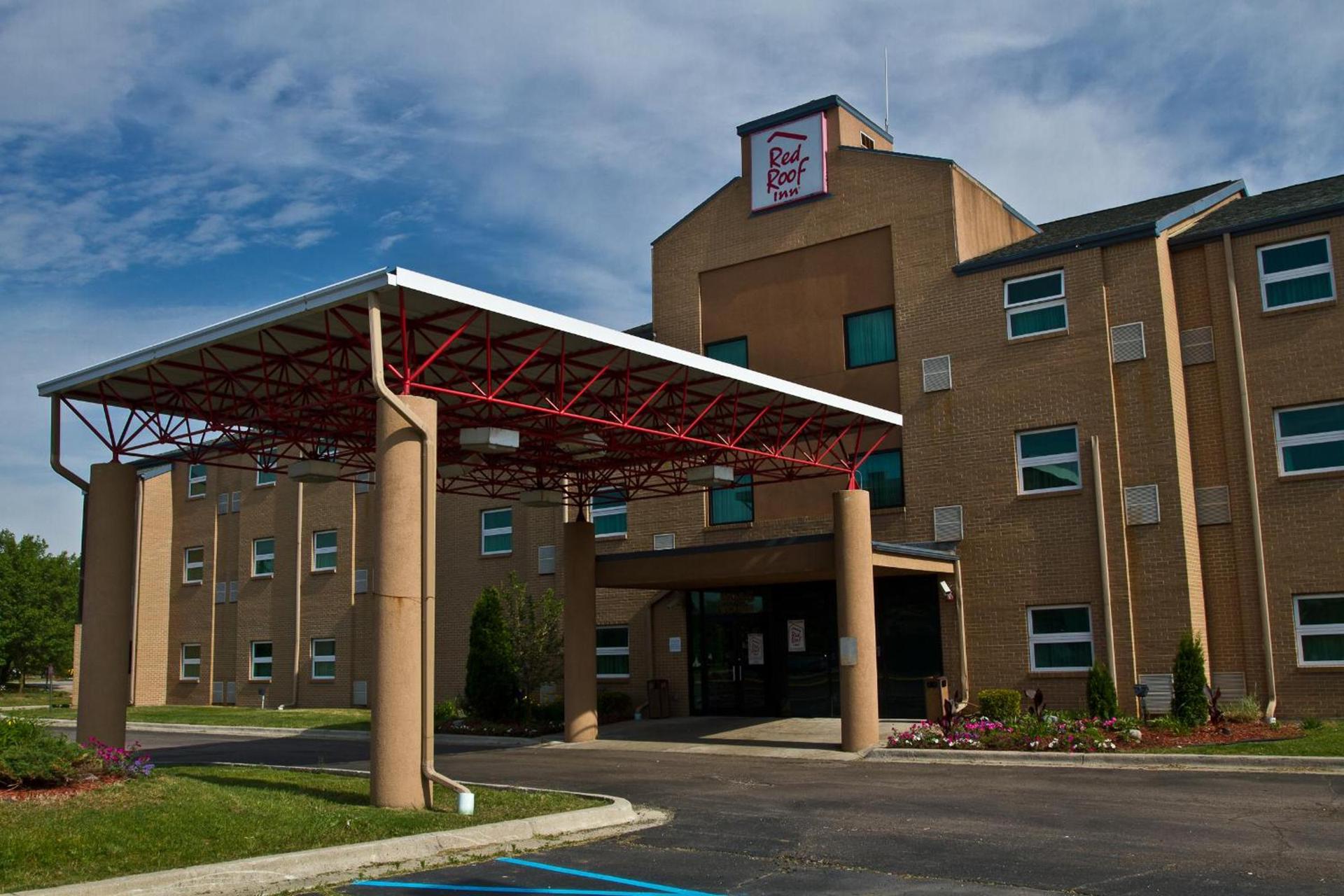 Travelodge by Wyndham Romulus Detroit Airport photo 4