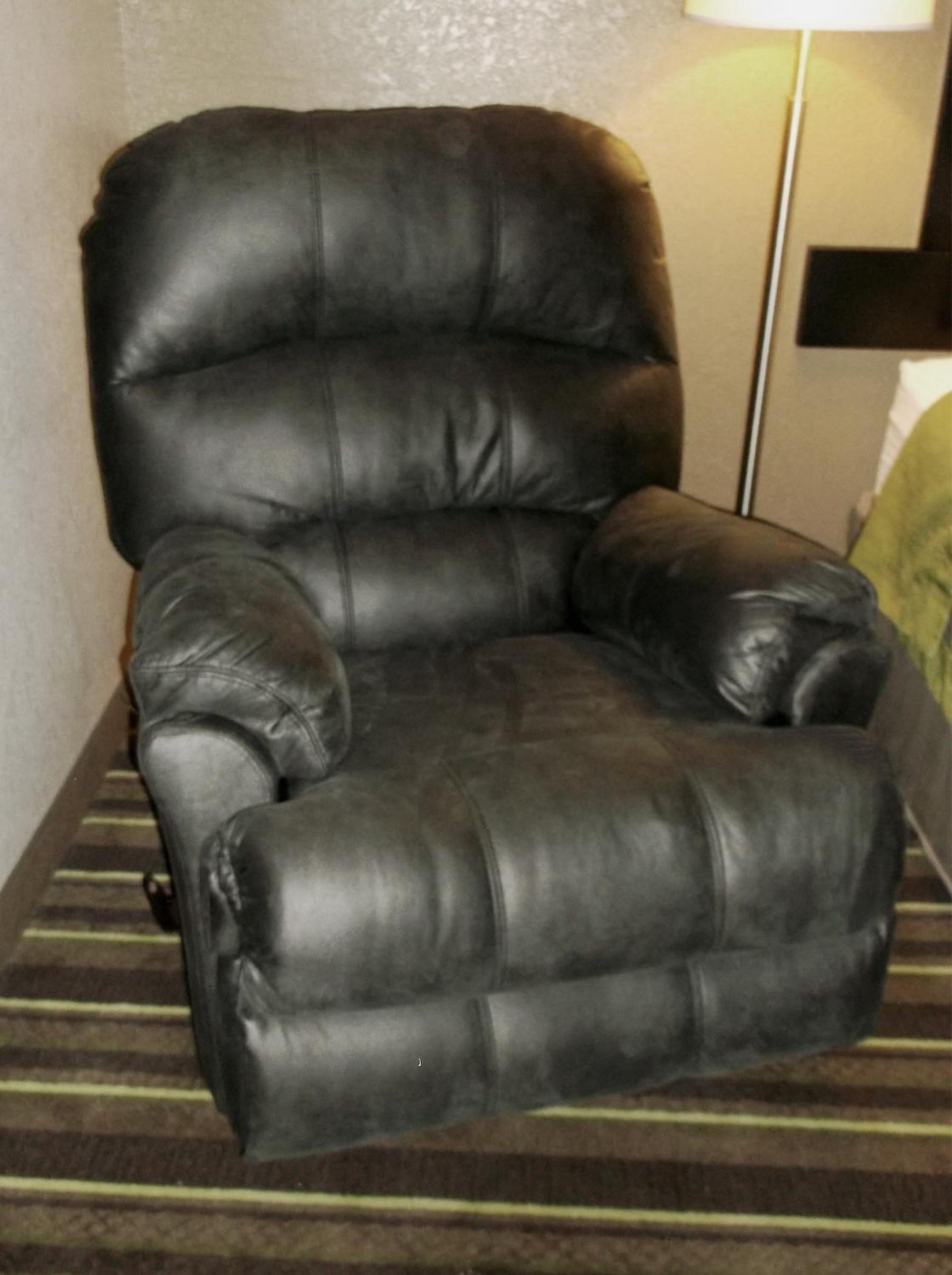 Super 8 by Wyndham Brookings photo 23