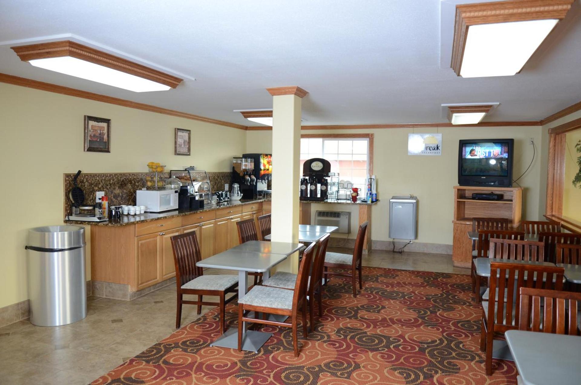 Days Inn by Wyndham Yakima photo 42