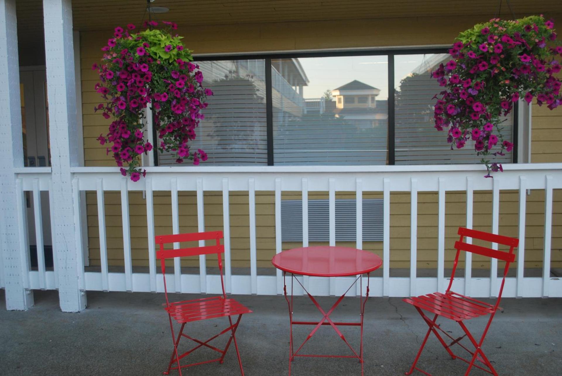 GuestHouse Inn Enumclaw photo 24