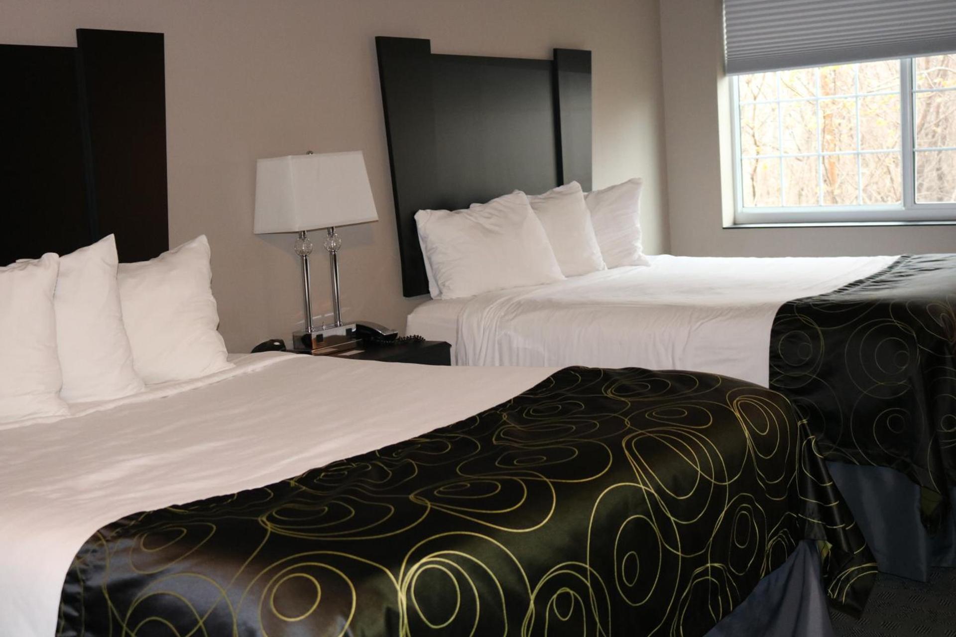 Okoboji Inn & Suites photo 7