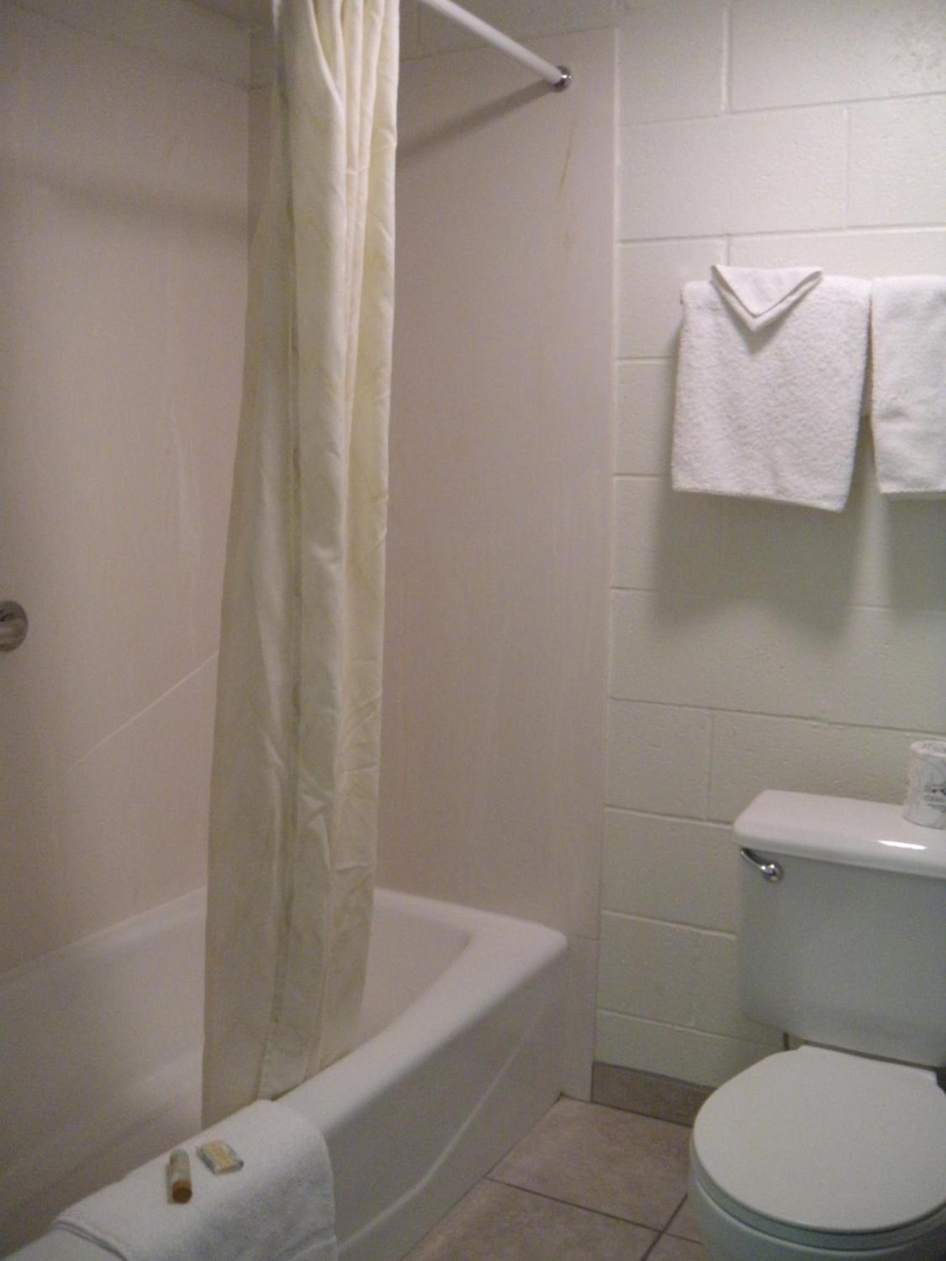 Motel West photo 20