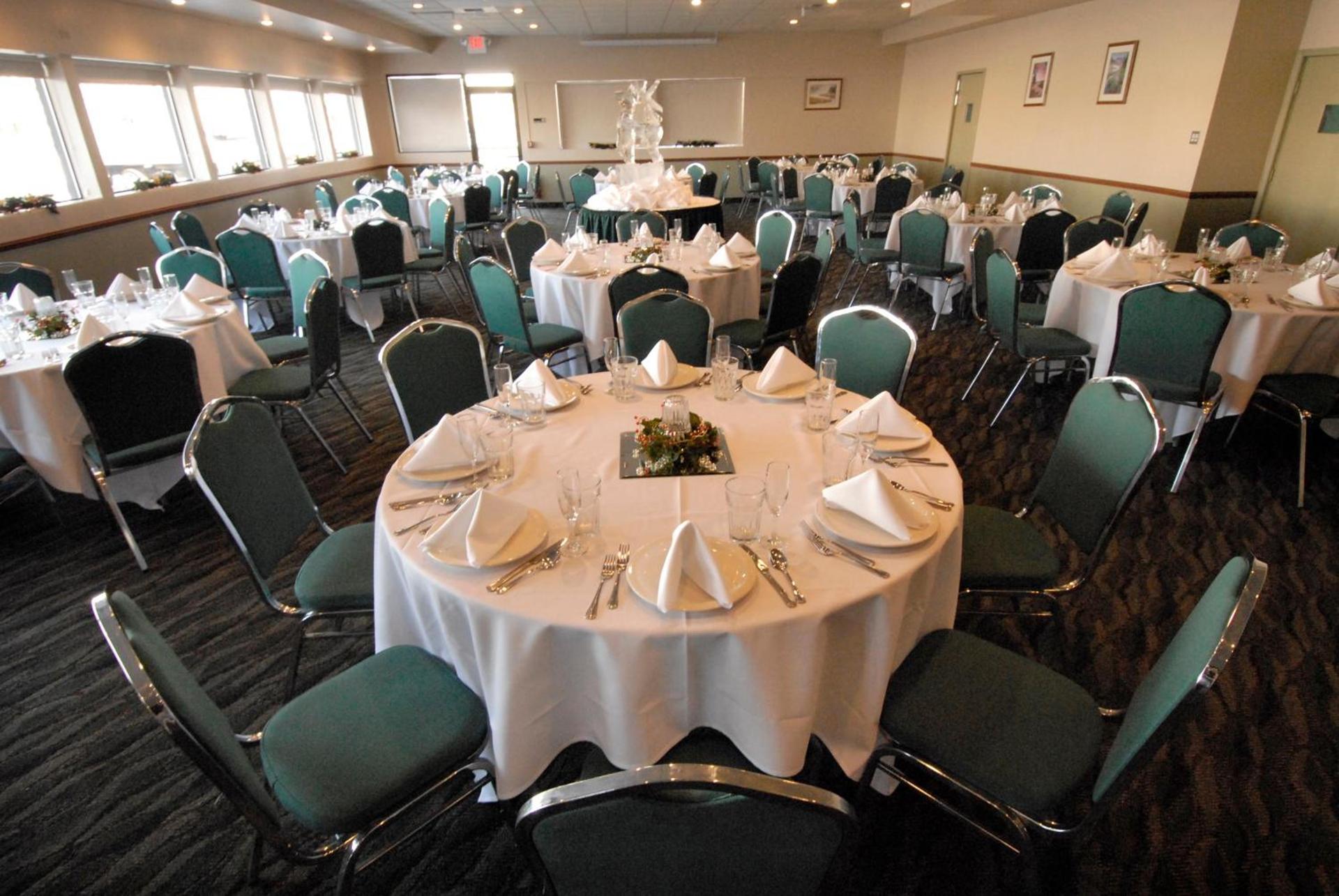 Broadway Inn Conference Center photo 23