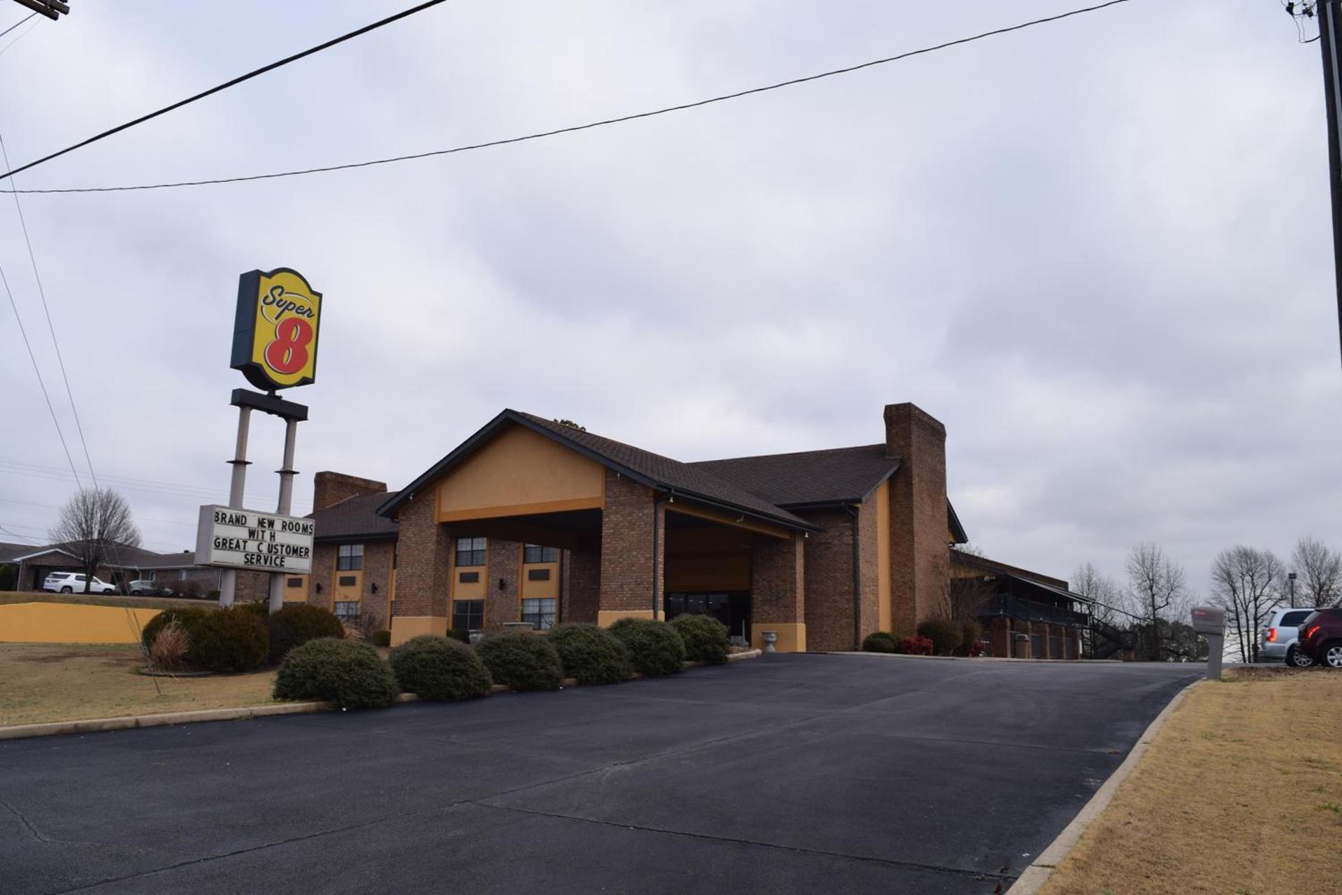 Super 8 by Wyndham Paragould photo 52
