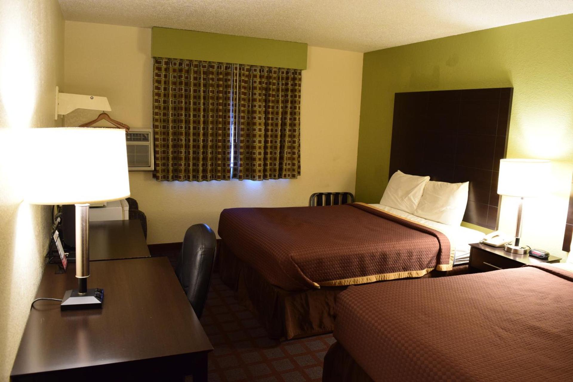 Super 8 by Wyndham Saginaw photo 18