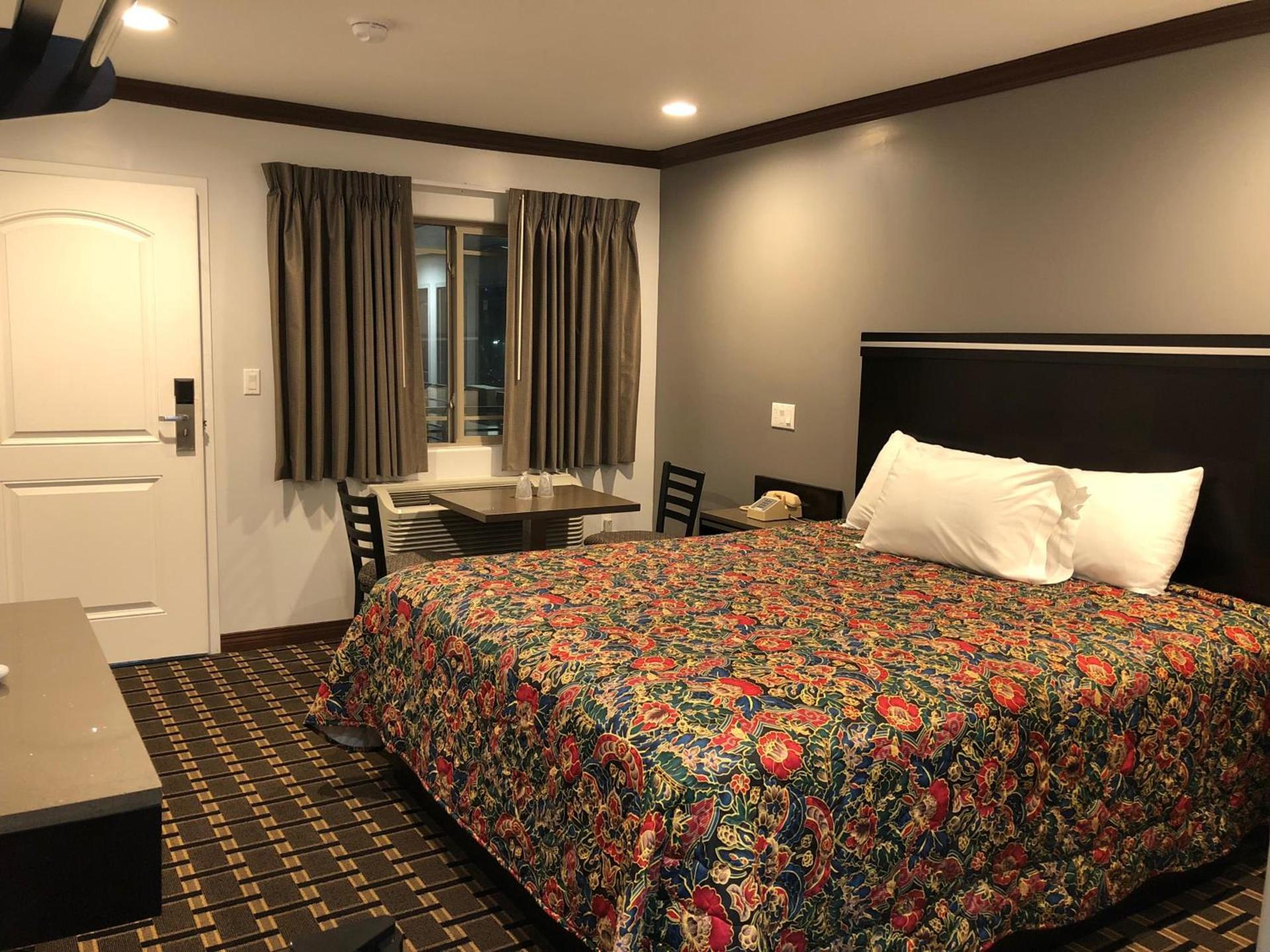 Starlight Inn South El Monte photo 8