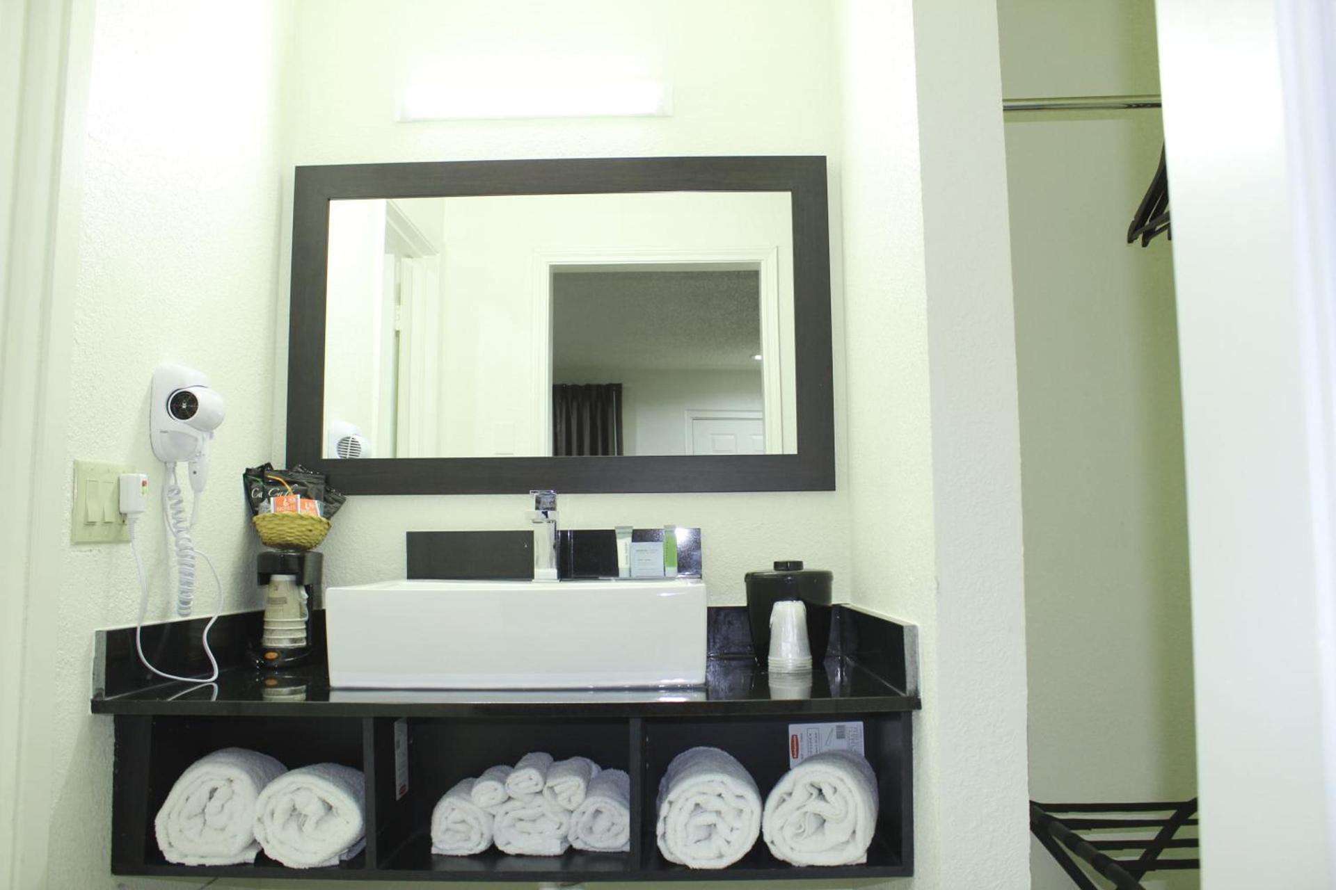 Stay Express Inn Dallas - Fair Park / Downtown photo 2