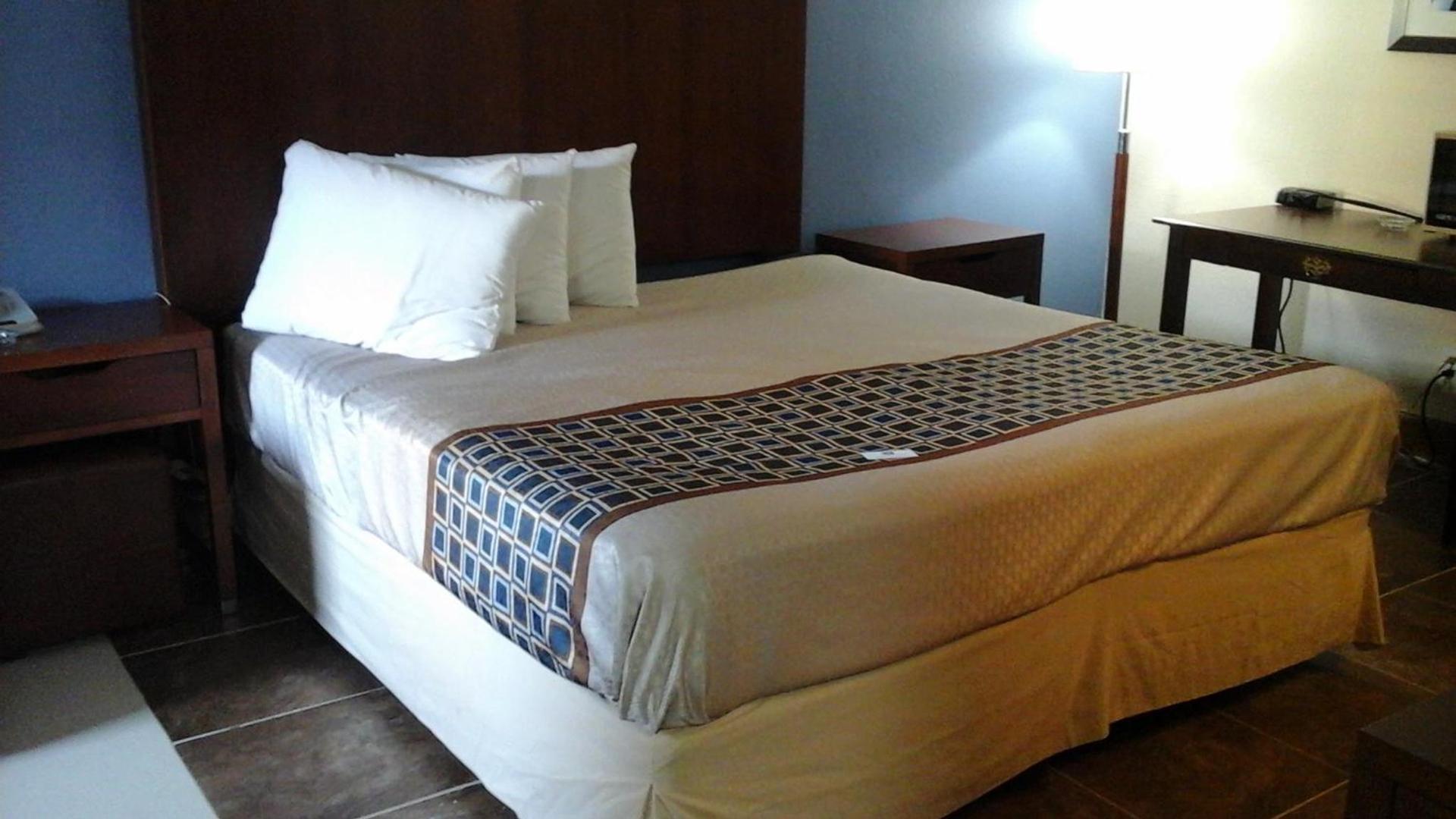 Knights Inn - Lithonia photo 69