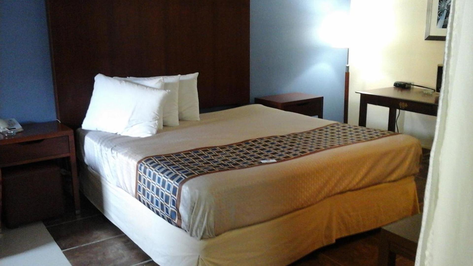 Knights Inn - Lithonia photo 68