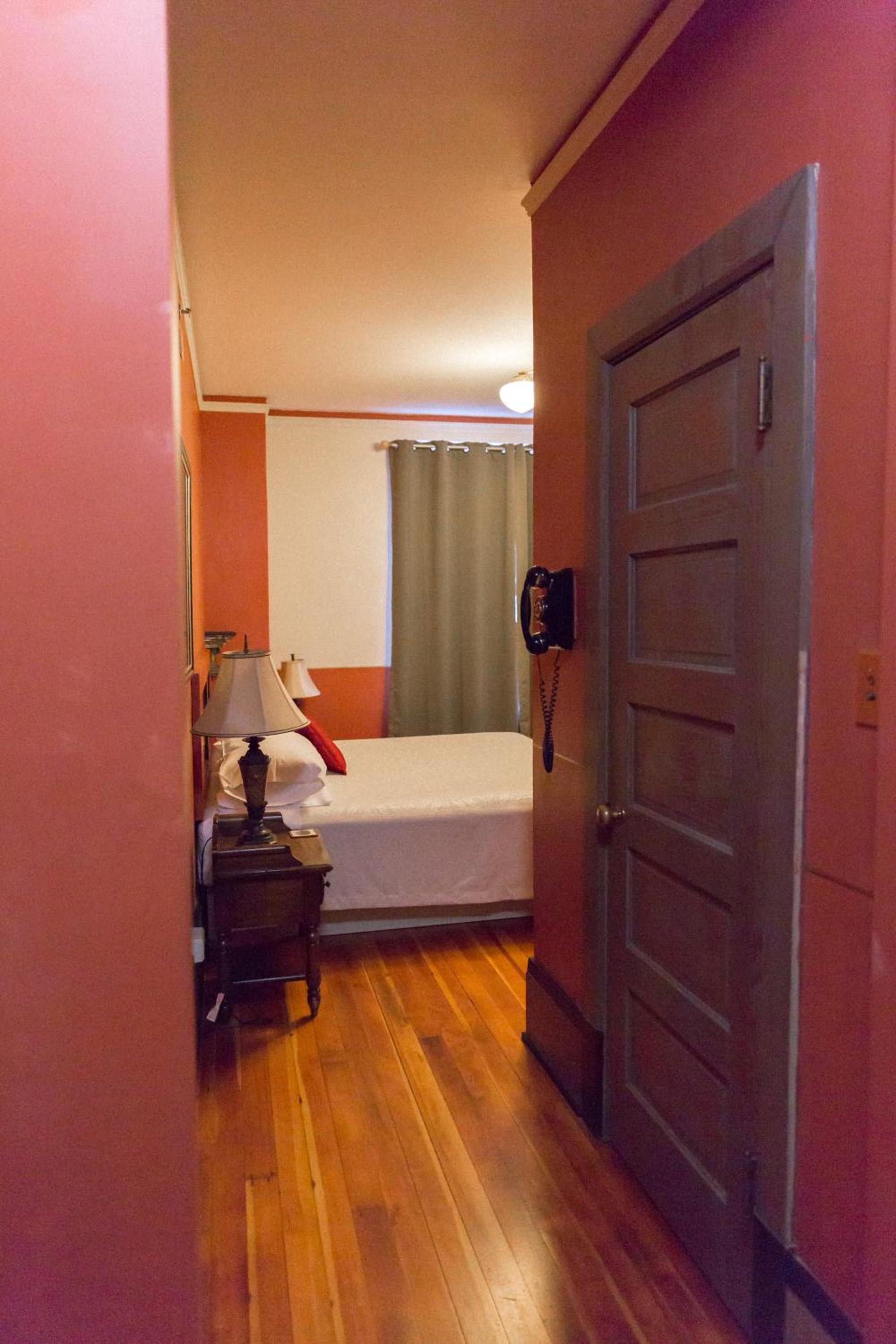 The Peak at Centralia Square - Self Check-In Hotel photo 44