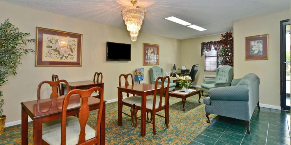 Americas Best Value Inn Hazlehurst photo 3