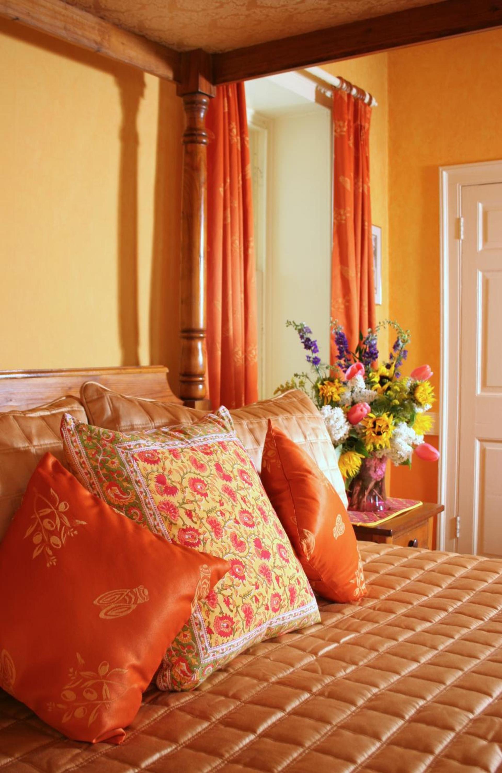 L'Auberge Provencale Inn & Restaurant photo 3