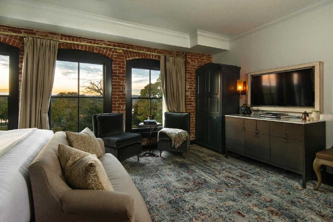 The Charmant Hotel photo 31