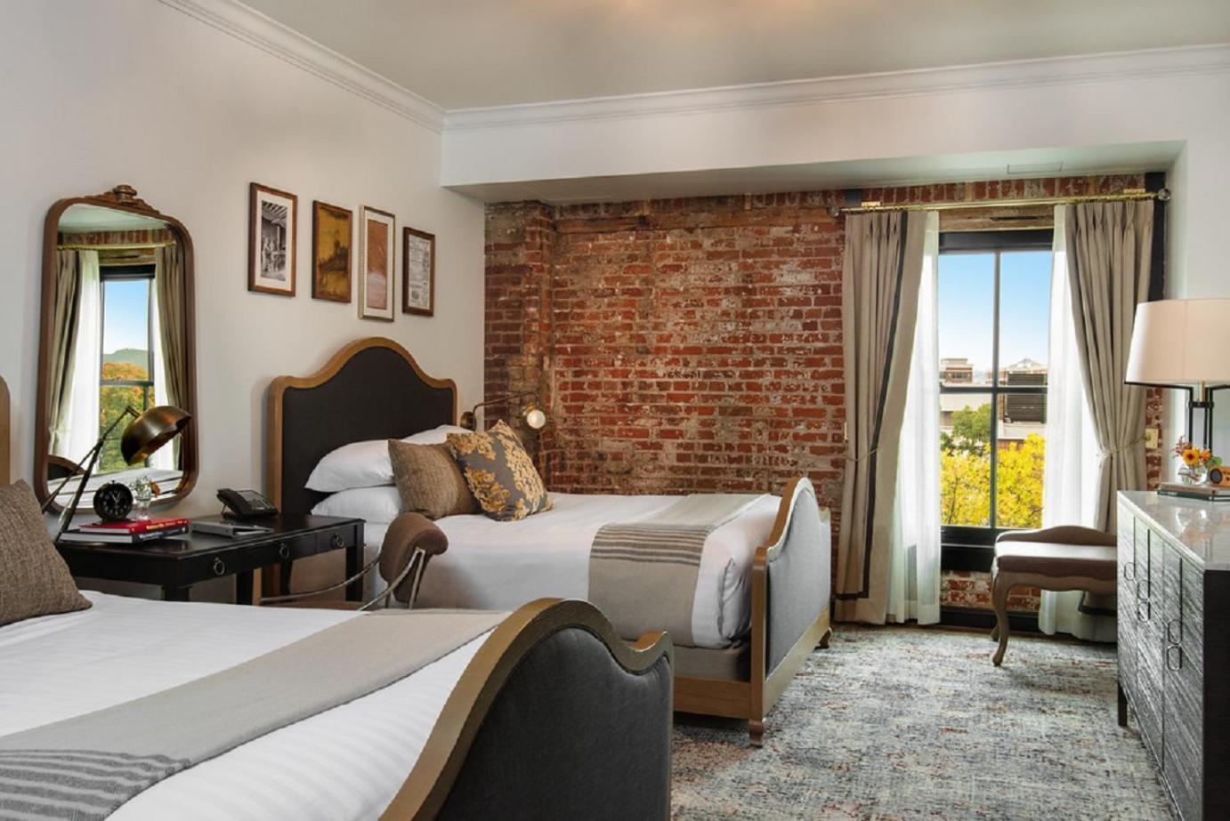 The Charmant Hotel photo 28