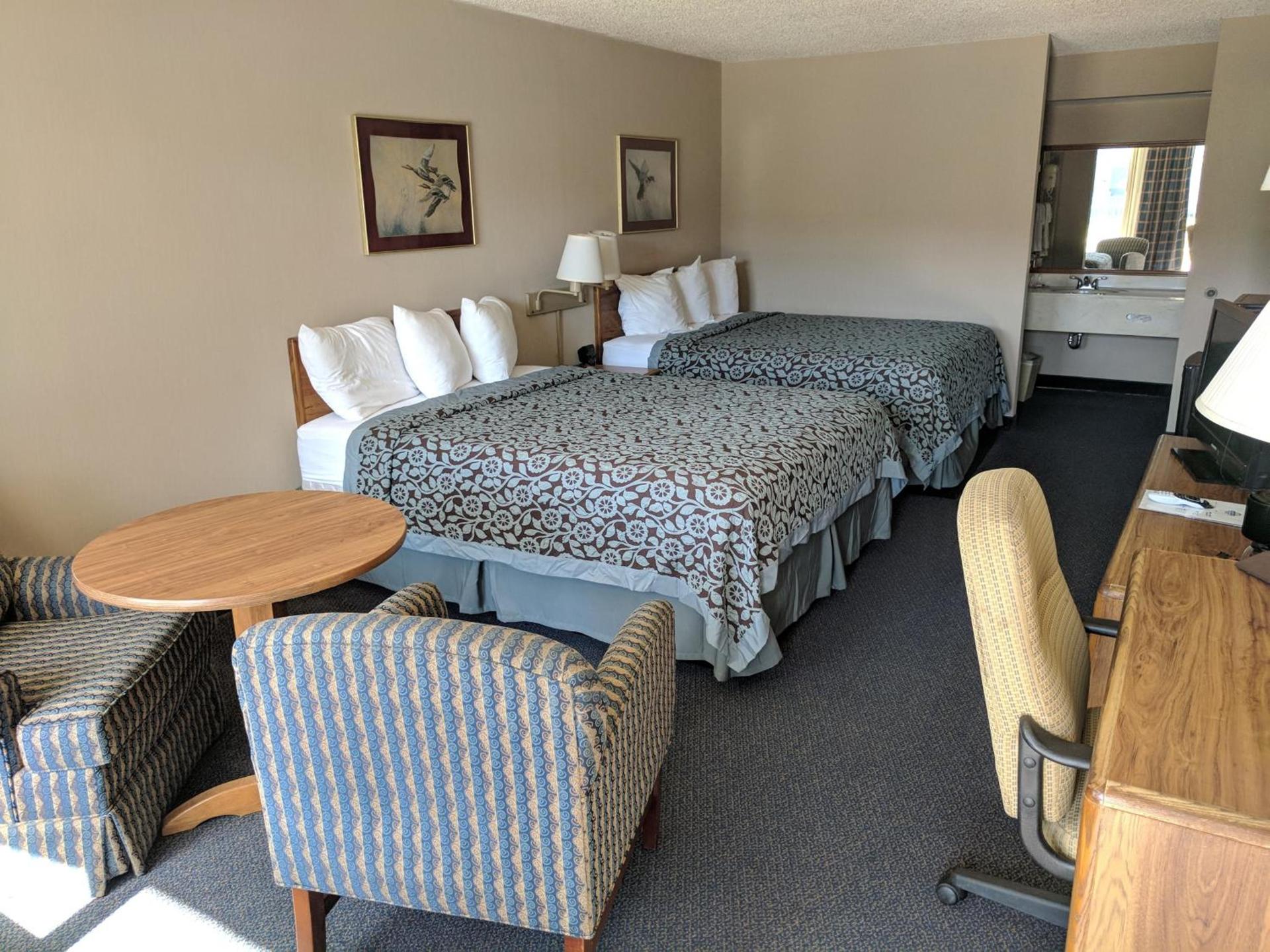 Days Inn by Wyndham Seguin TX photo 18