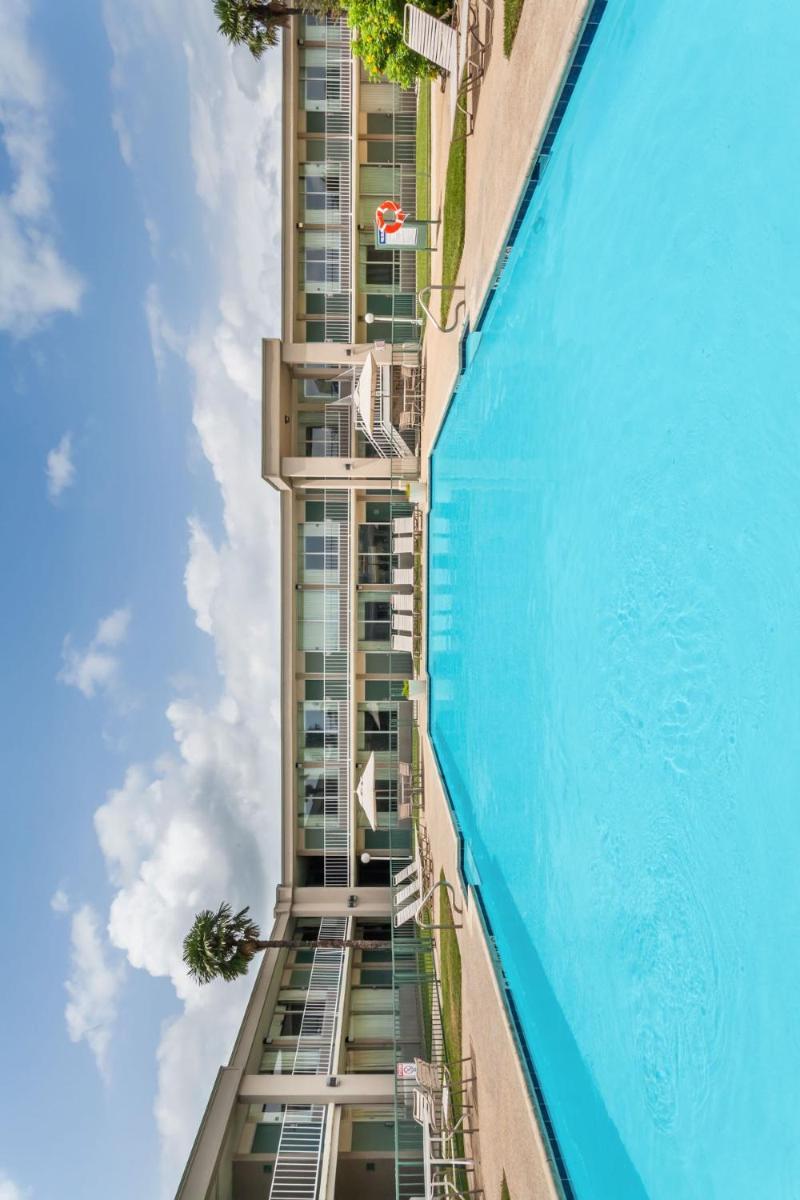 Days Inn by Wyndham Seguin TX photo 4