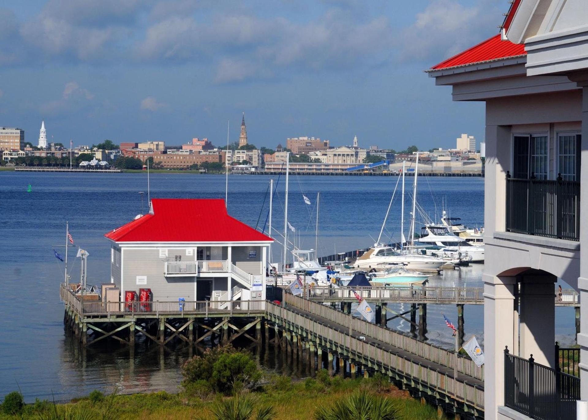 Harborside at Charleston Harbor Resort and Marina photo 12