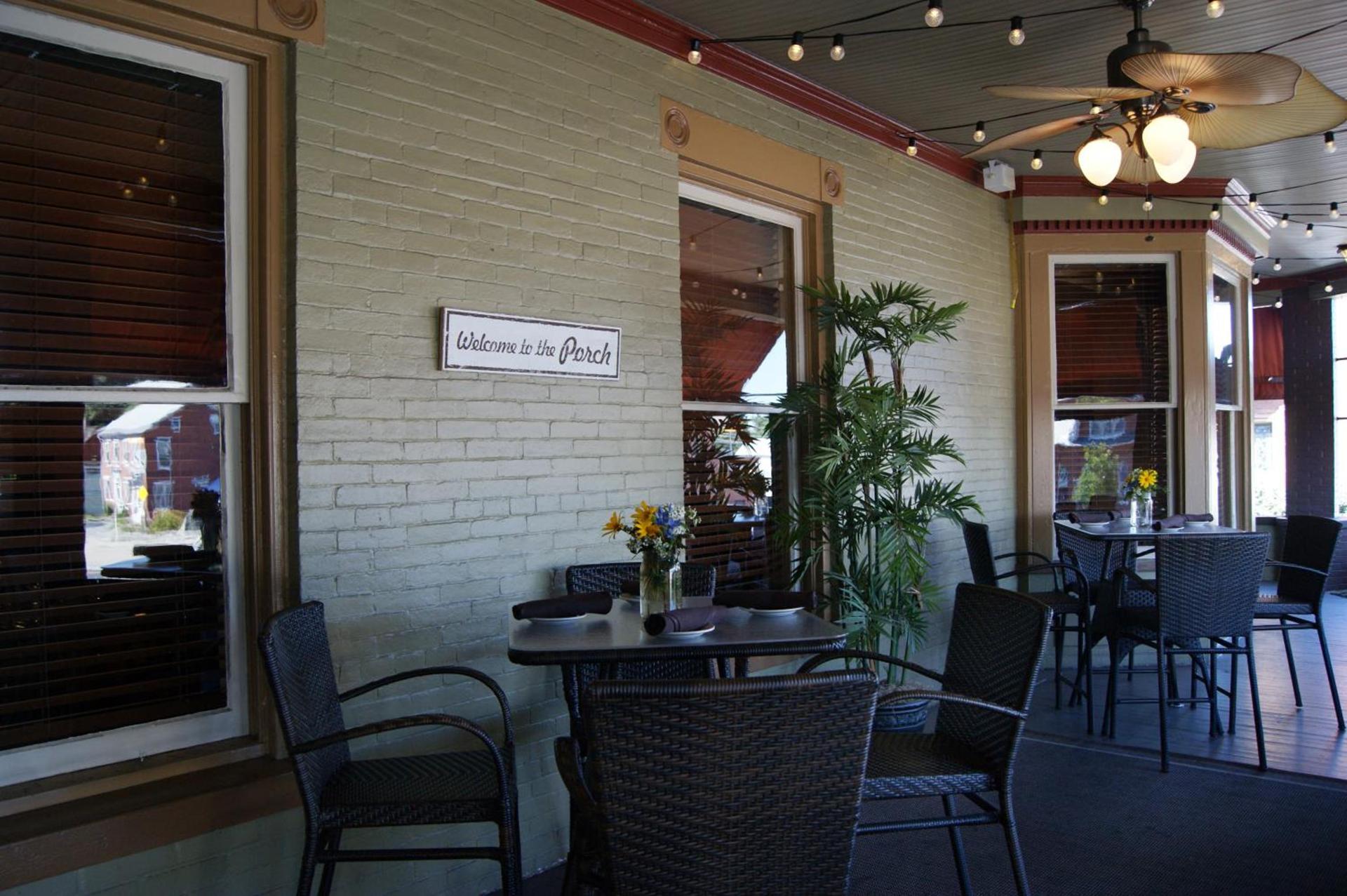 Altland House Inn & Suites photo 23