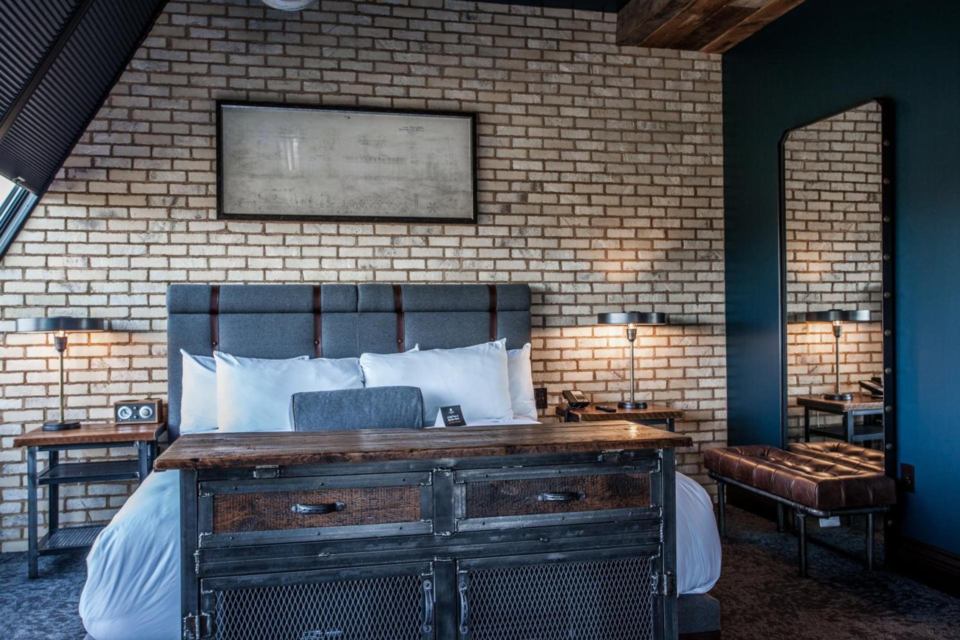 Ironworks Hotel Indy photo 81
