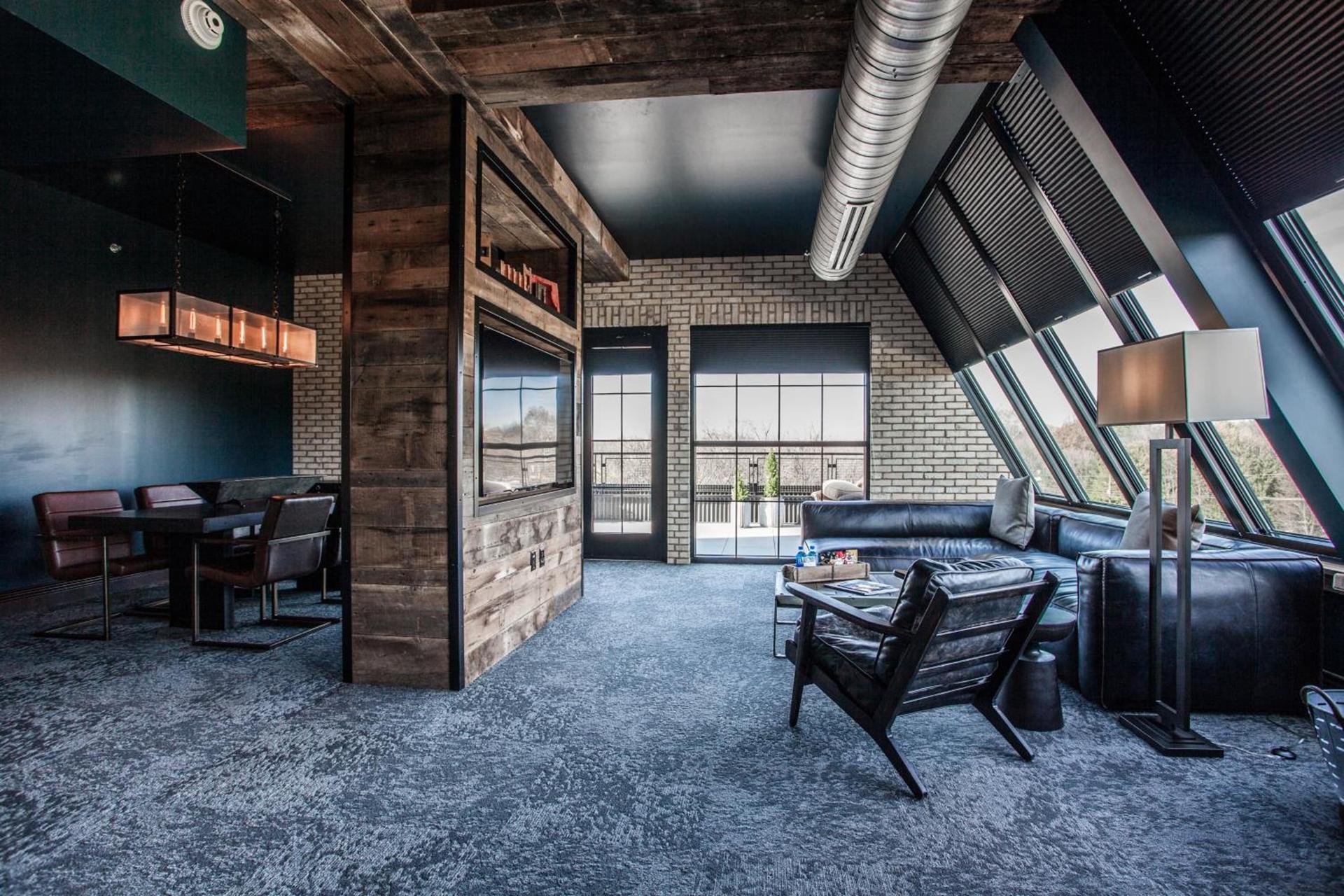 Ironworks Hotel Indy photo 12