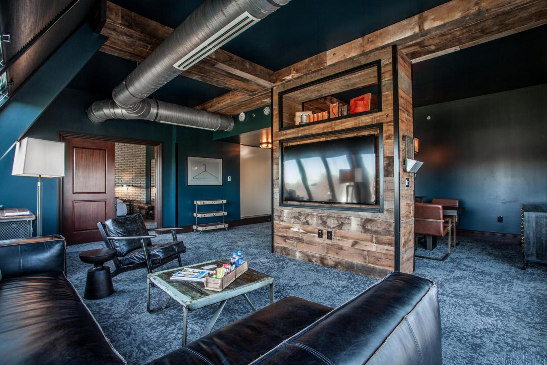Ironworks Hotel Indy photo 16