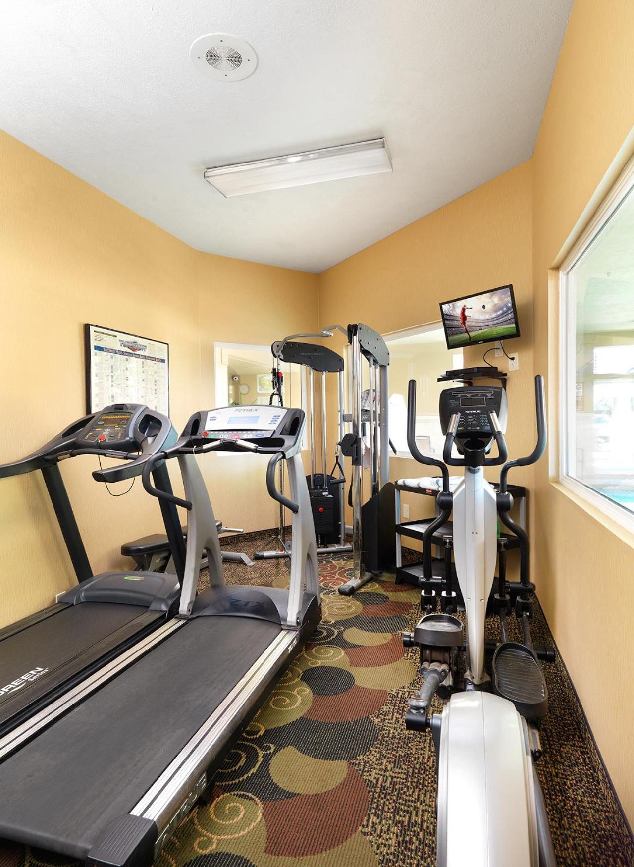 Crystal Inn Hotel & Suites - Salt Lake City photo 16