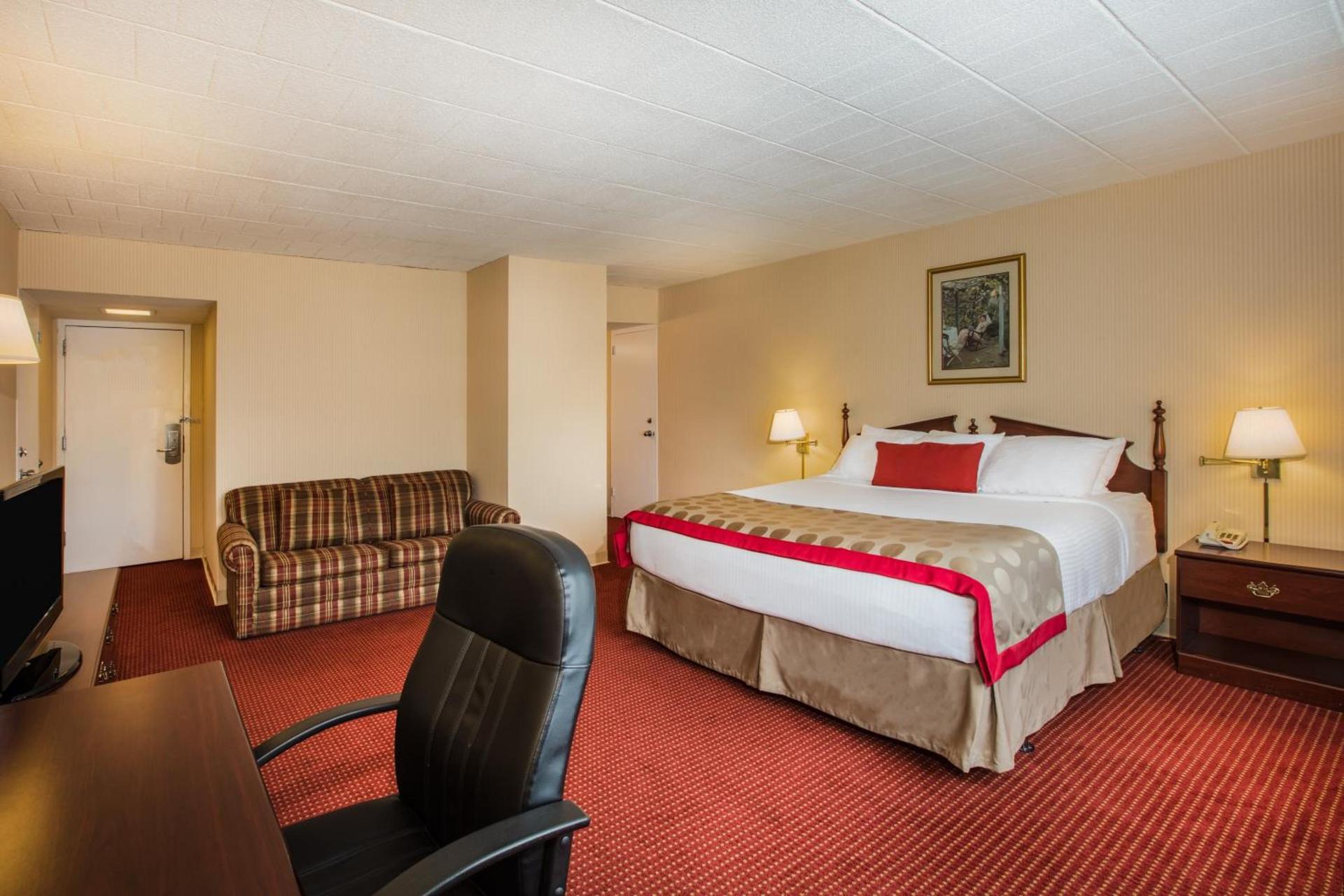 Ramada by Wyndham Ligonier photo 41