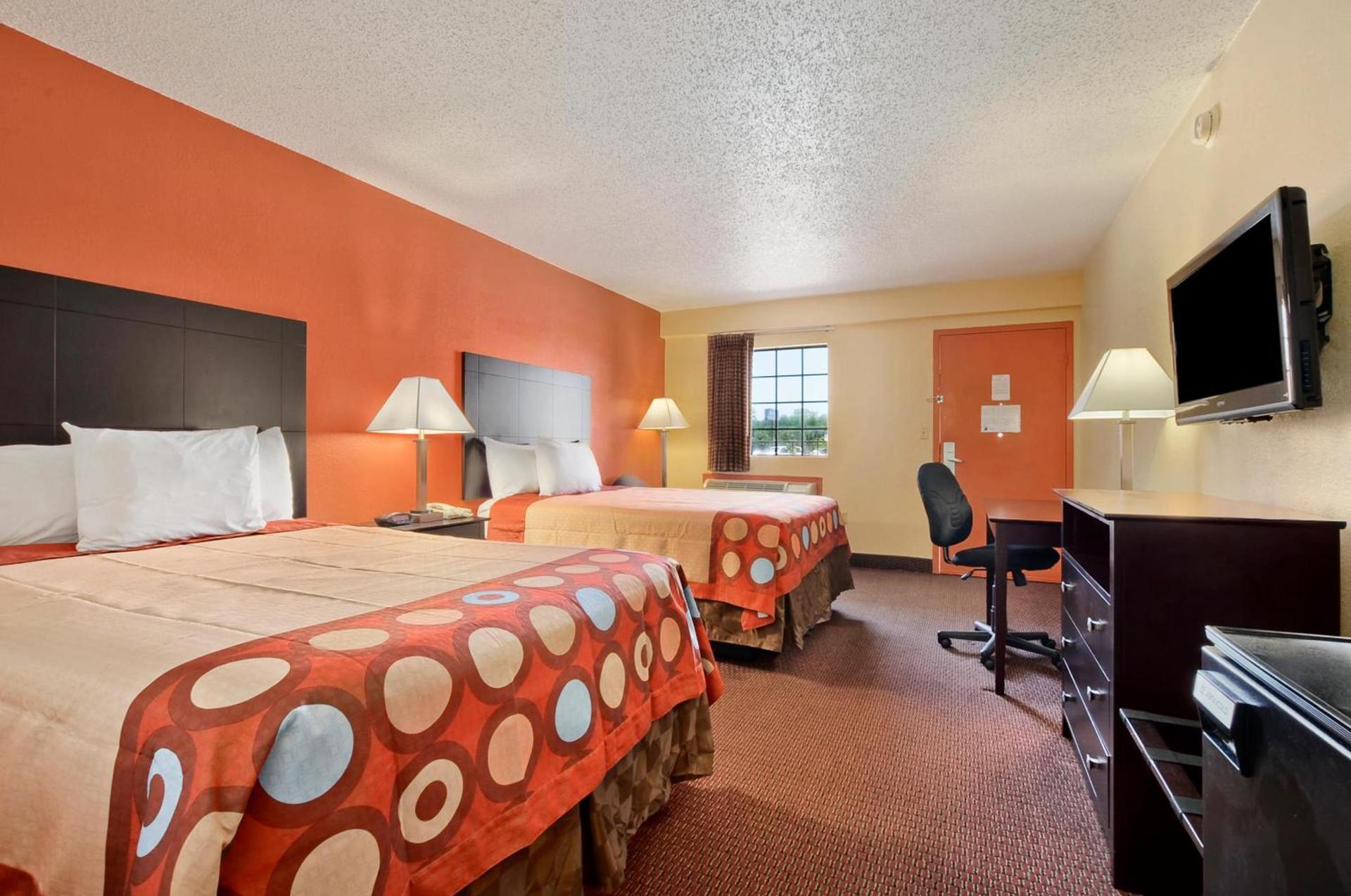Super 8 by Wyndham Monticello AR photo 9