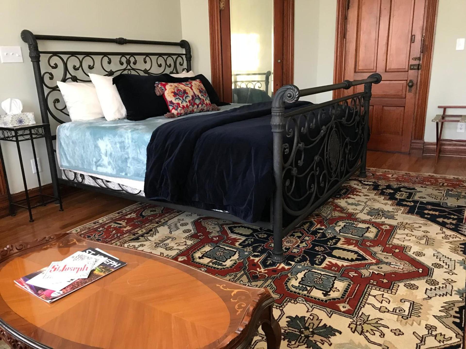 Vineyard Mansion B&B photo 74