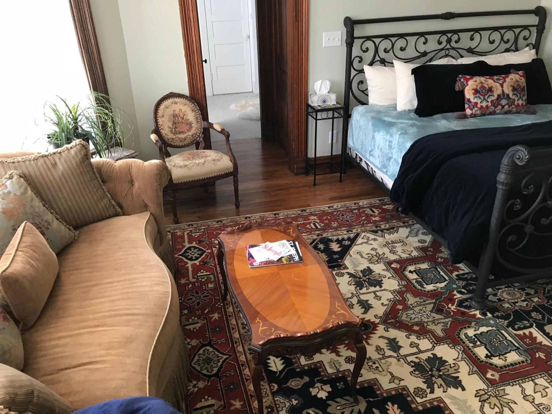 Vineyard Mansion B&B photo 69