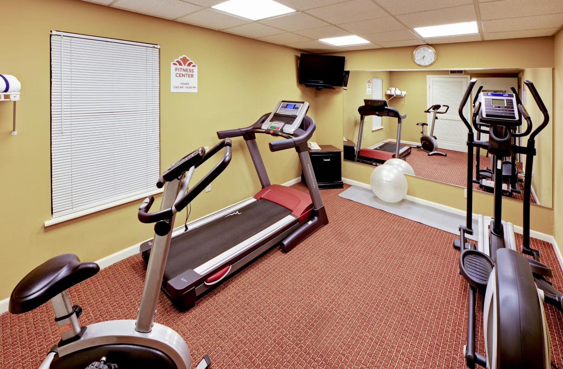 Hawthorn Extended Stay by Wyndham Columbus photo 17