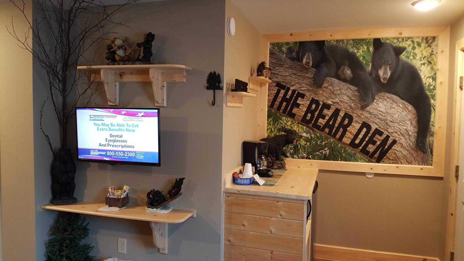Bear Cove Inn photo 16